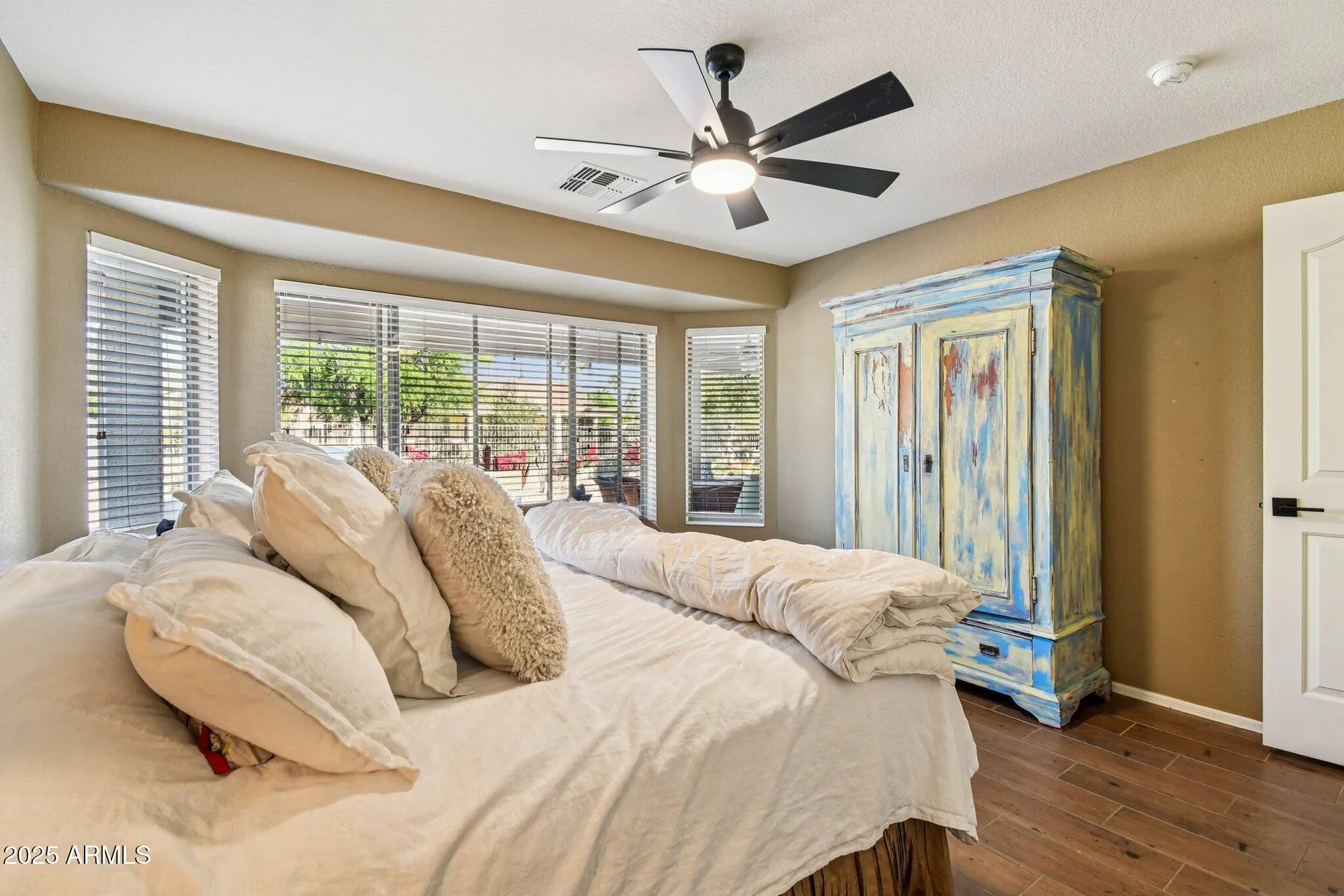 Property Slideshow image 20 of 52 | 15734 w edgemont ave, Goodyear, AZ, 85395