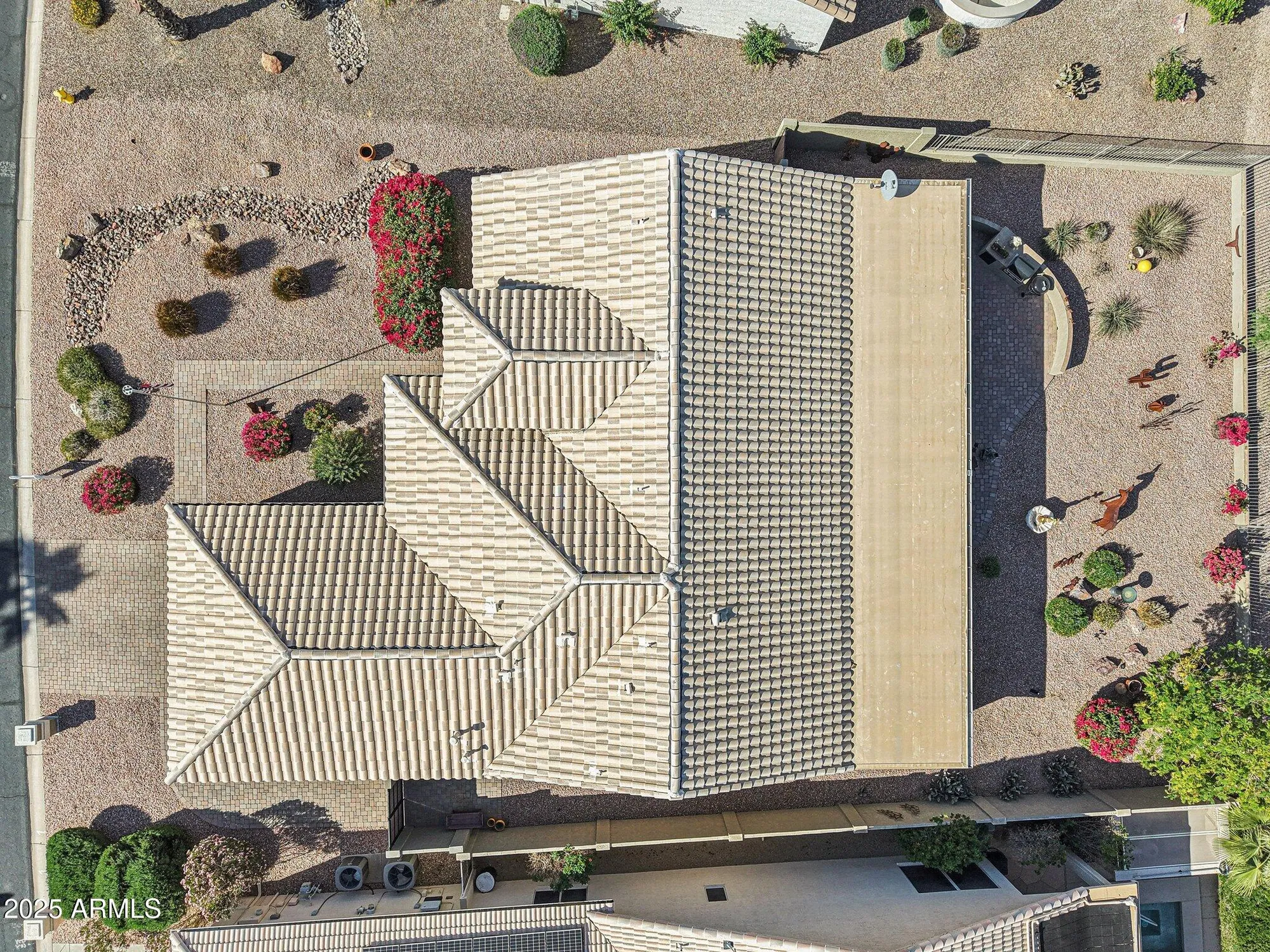 Property Slideshow image 32 of 52 | 15734 w edgemont ave, Goodyear, AZ, 85395