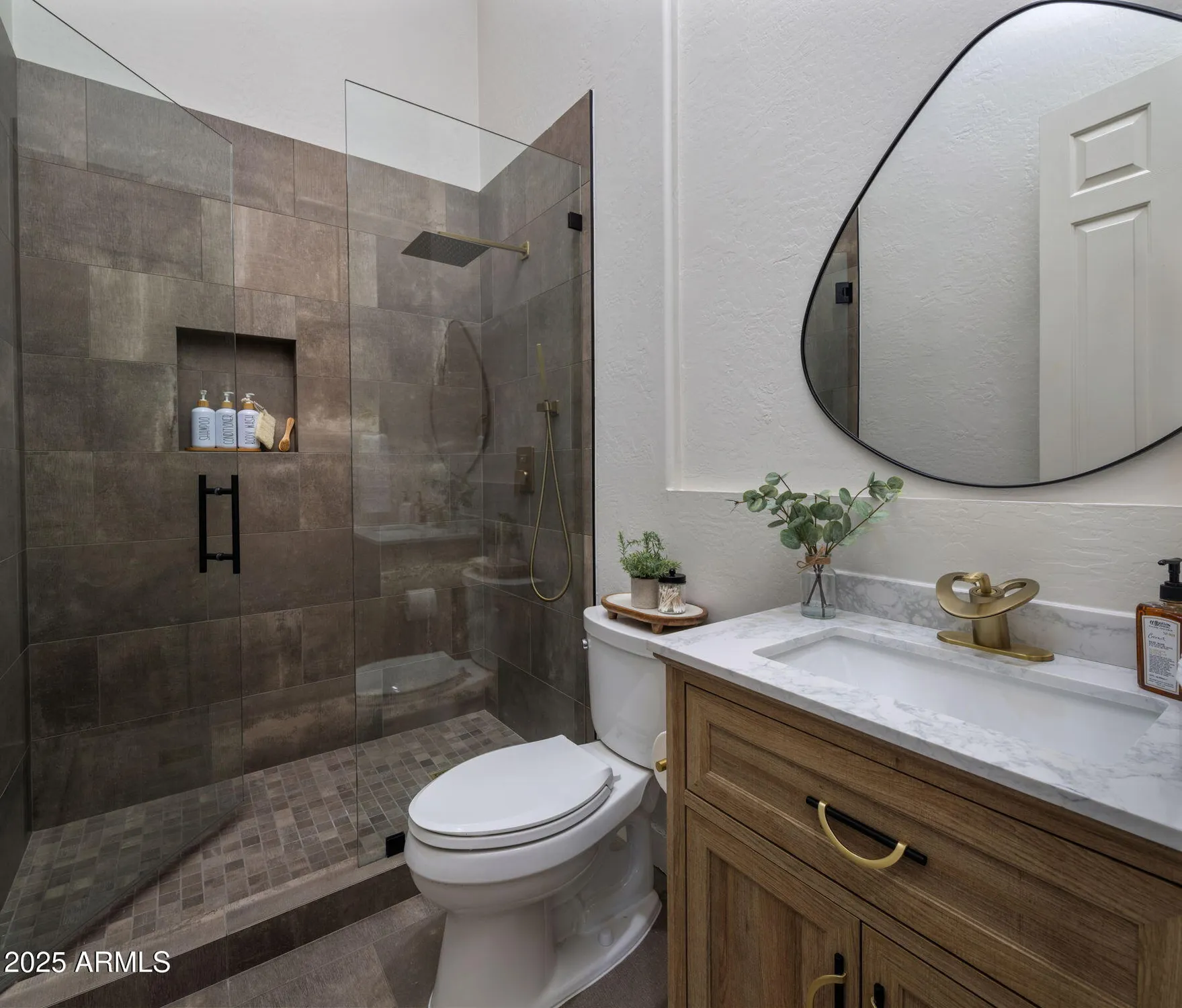 Property Slideshow image 14 of 39 | 40619 n candlewyck ln, Phoenix, AZ, 85086