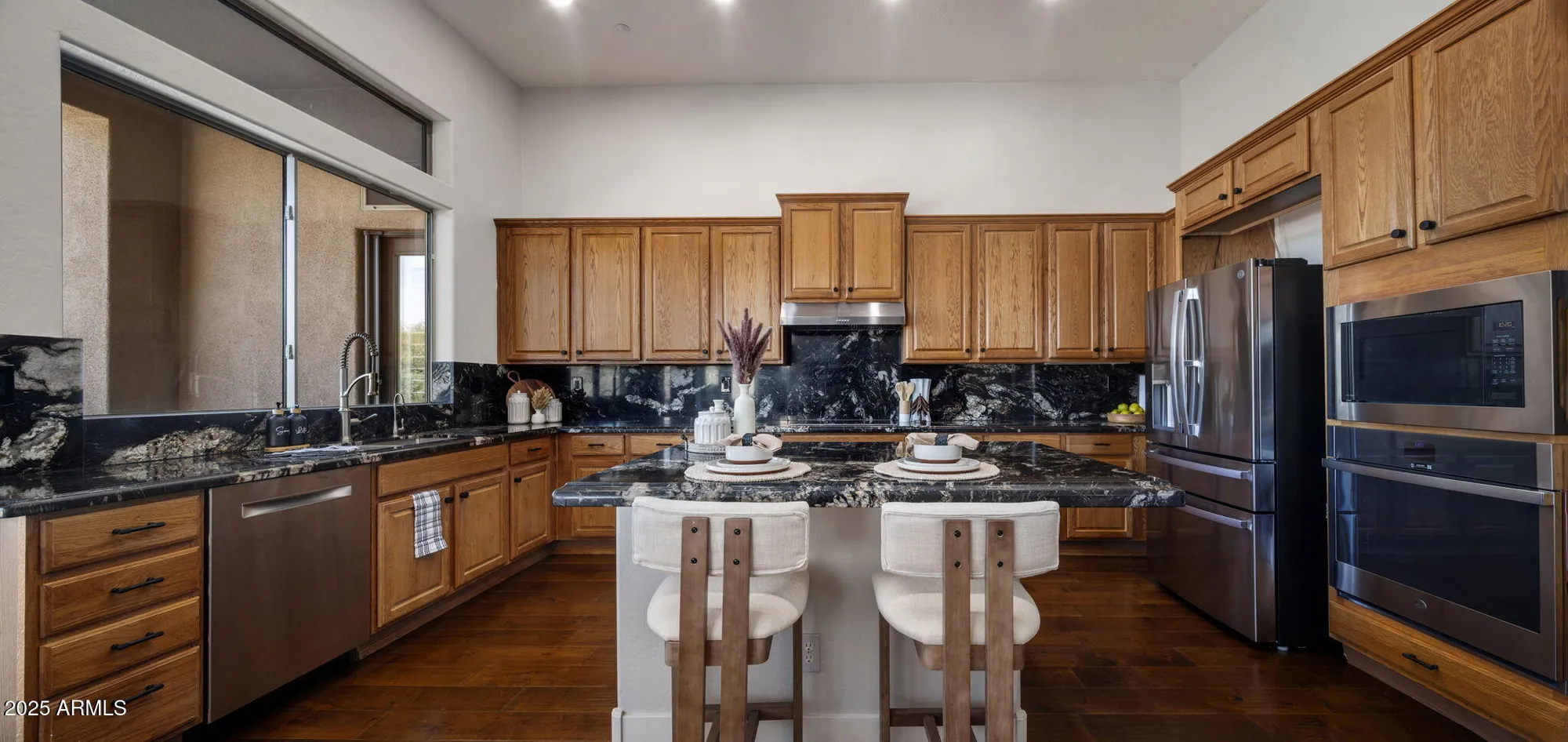 Property Slideshow image 12 of 39 | 40619 n candlewyck ln, Phoenix, AZ, 85086