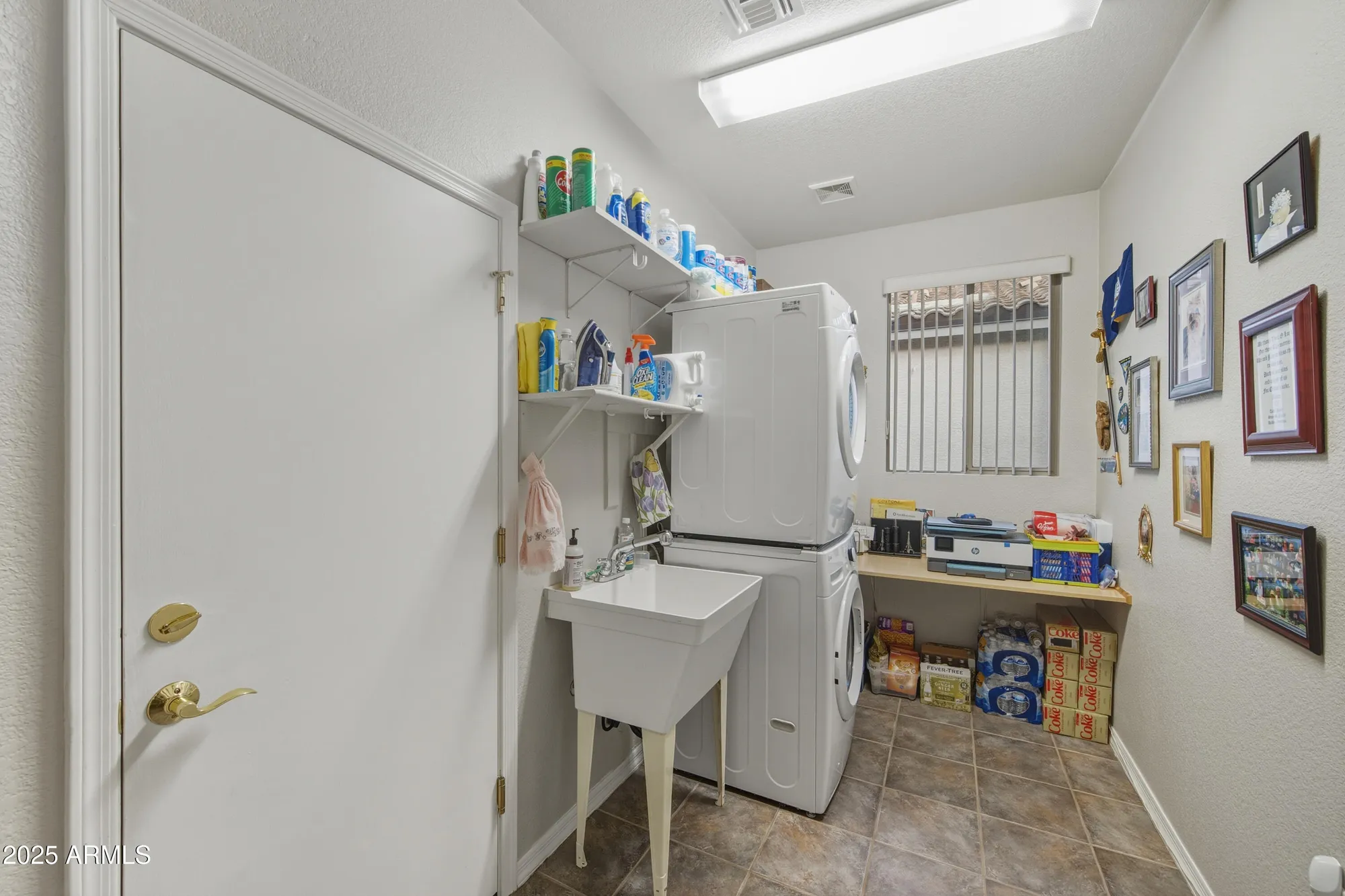 Property Slideshow image 12 of 28 | 4701 e nightingale ln, Gilbert, AZ, 85298