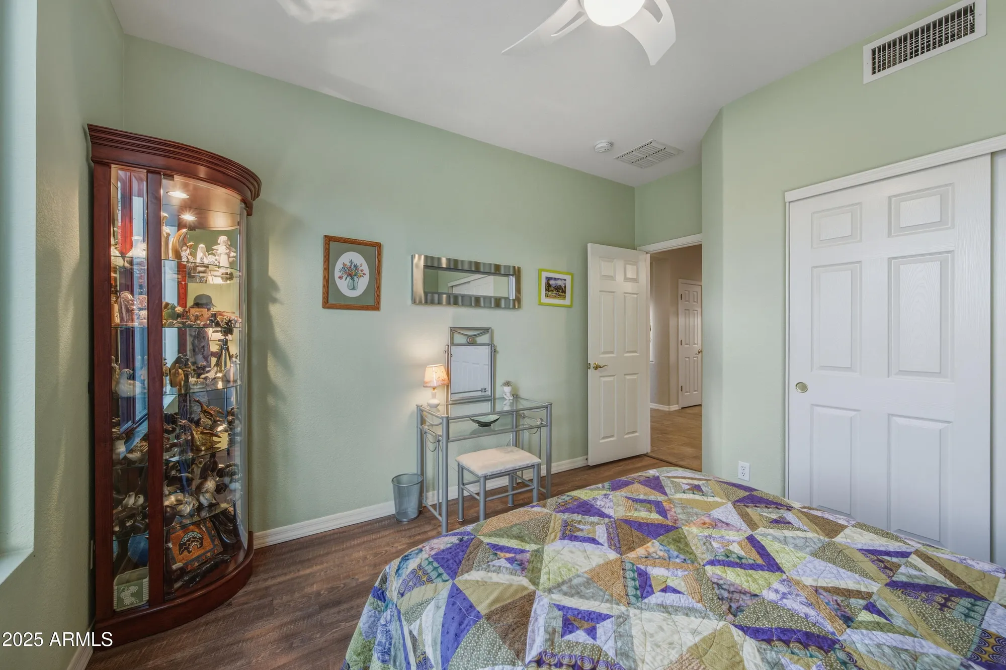 Property Slideshow image 23 of 28 | 4701 e nightingale ln, Gilbert, AZ, 85298