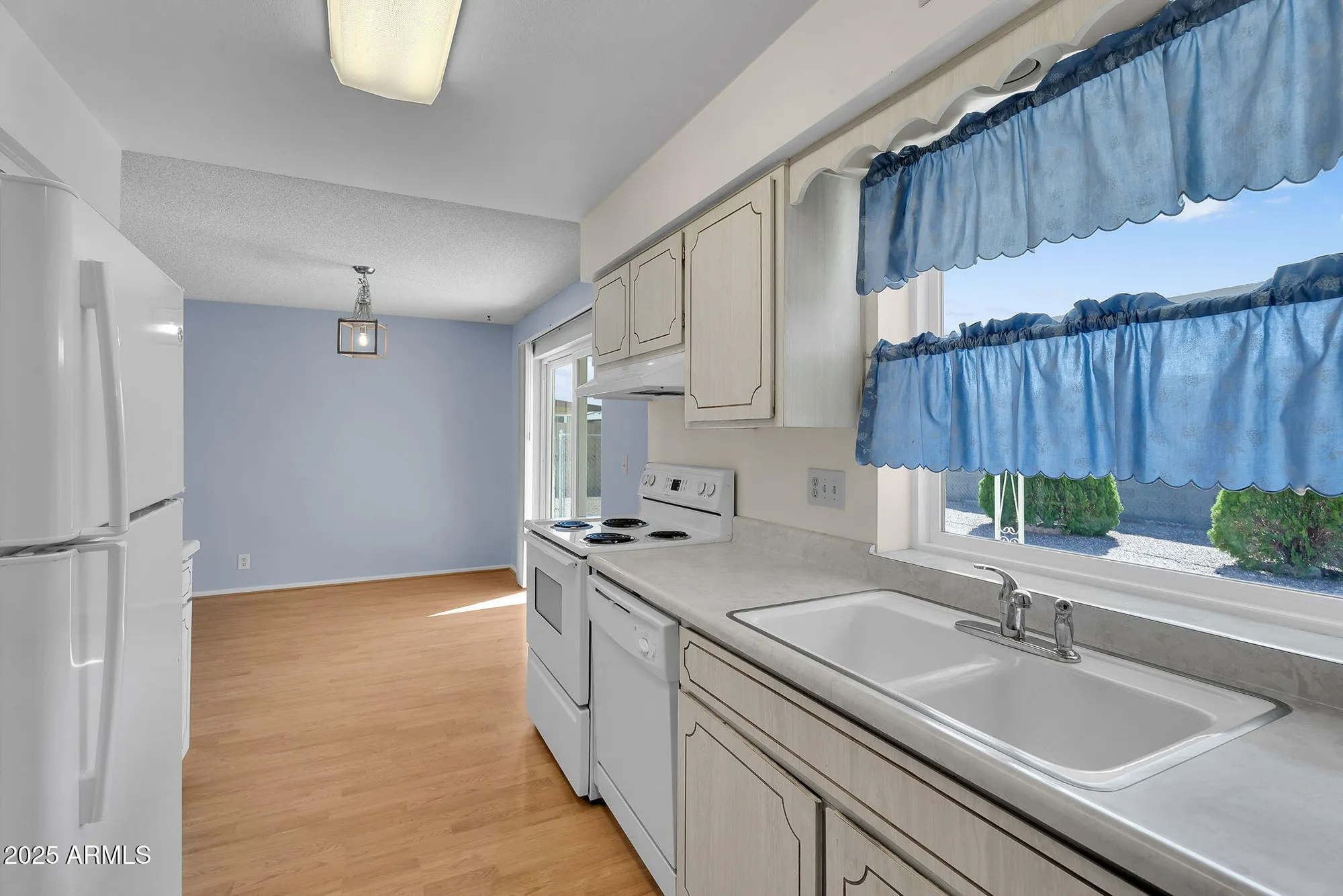 Property Slideshow image 12 of 37 | 4447 e carmel ave, Mesa, AZ, 85206