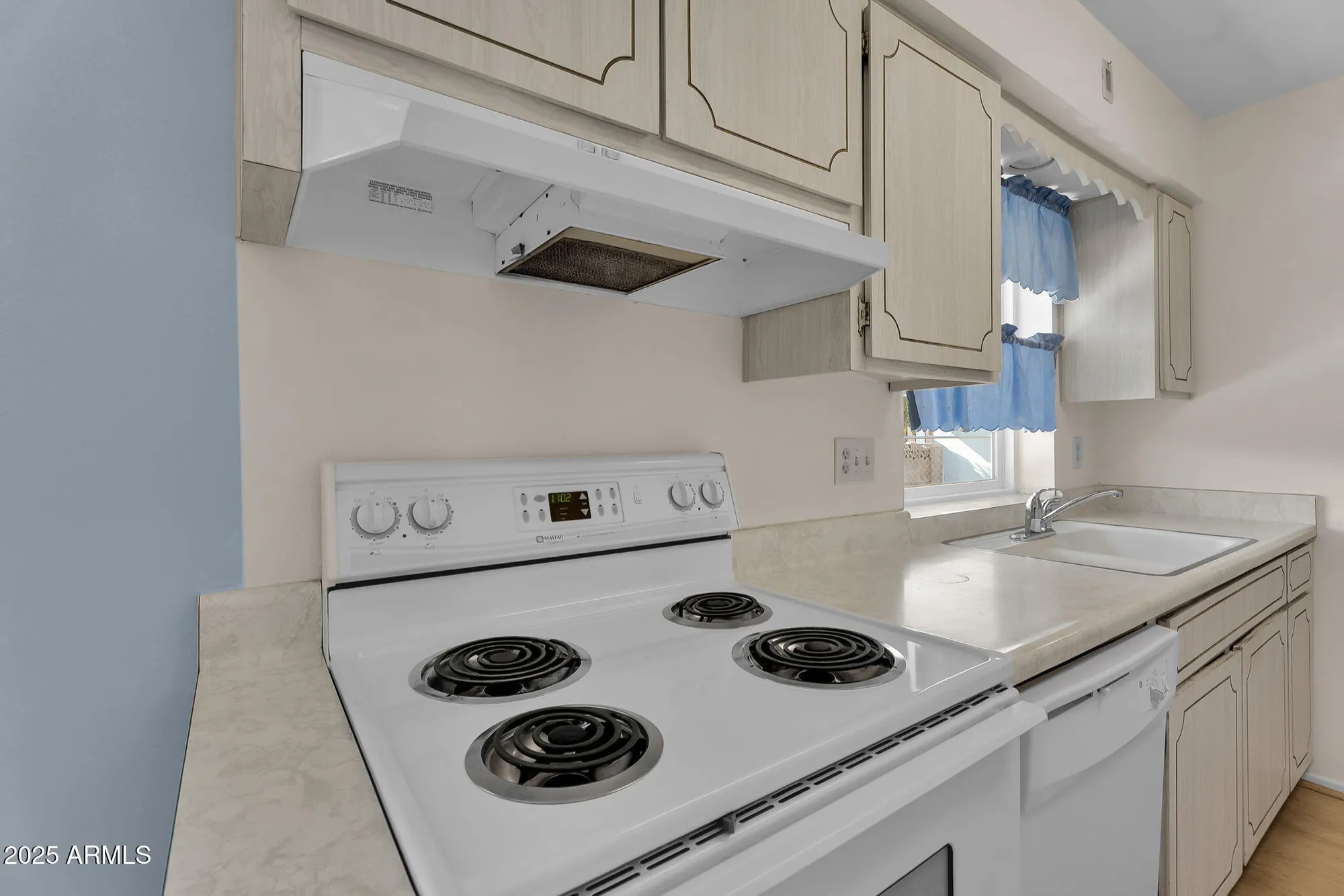 Property Slideshow image 13 of 37 | 4447 e carmel ave, Mesa, AZ, 85206