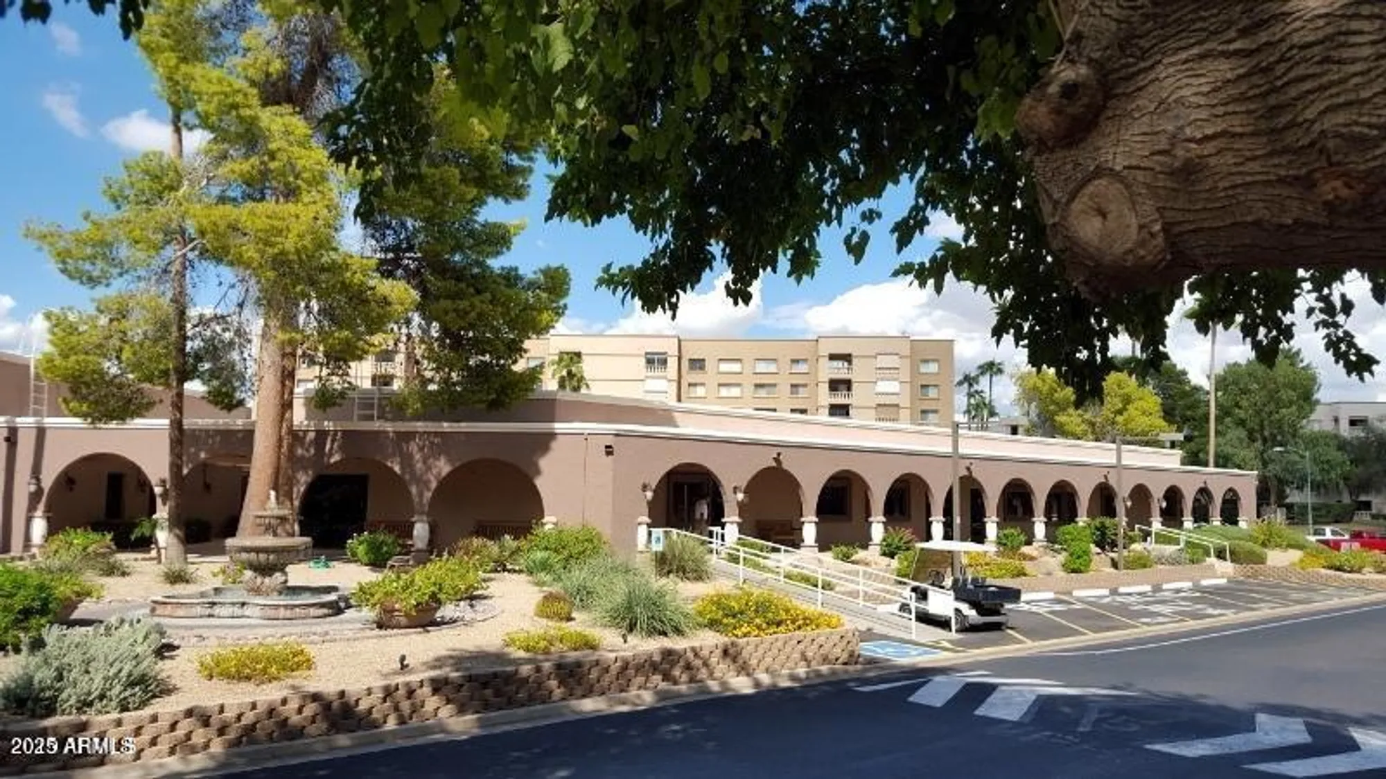 Property Slideshow image 23 of 32 | 7920 e camelback rd 504, Scottsdale, AZ, 85251