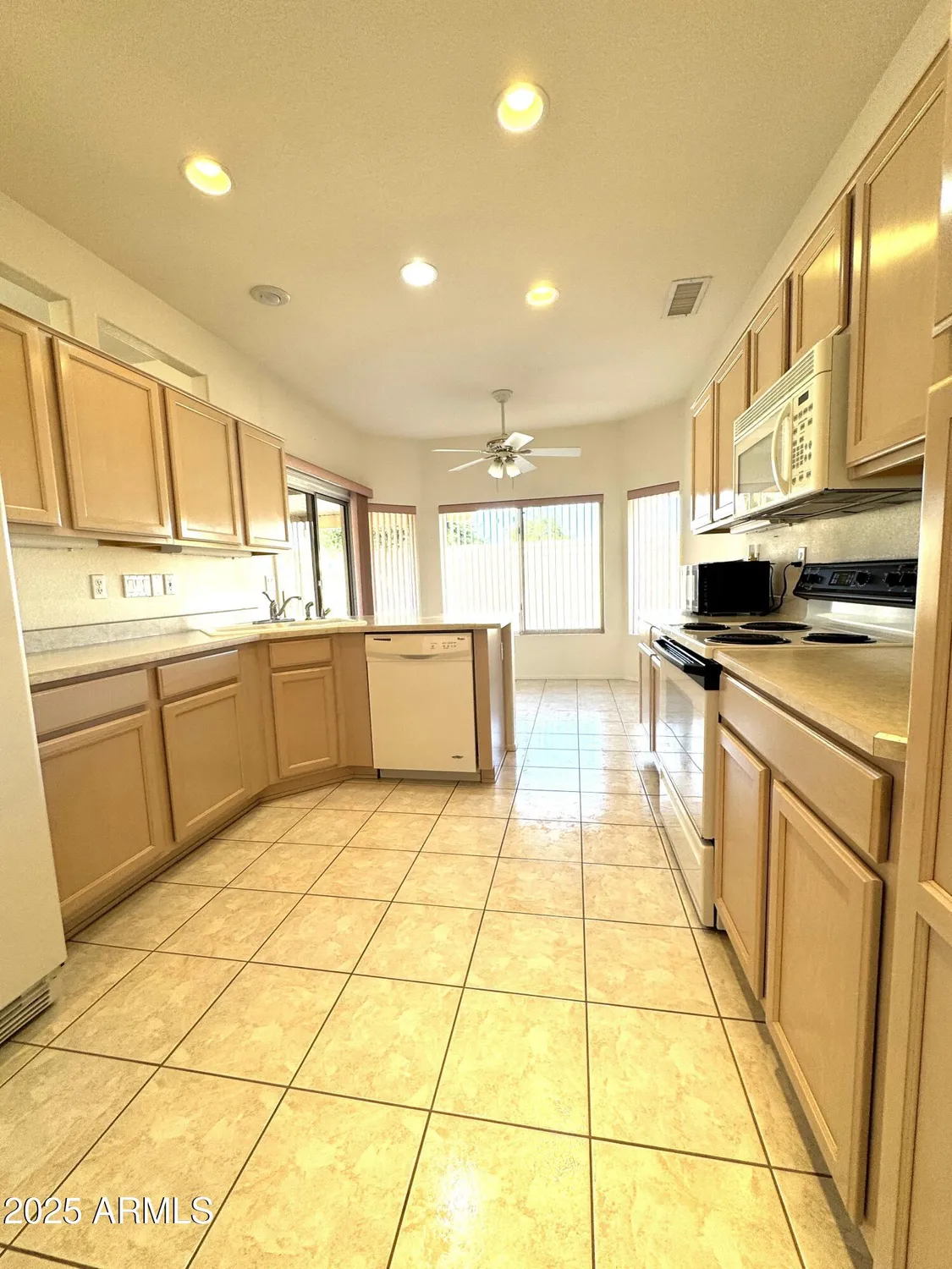 Property Slideshow image 10 of 24 | 14634 w via manana, Sun City West, AZ, 85375