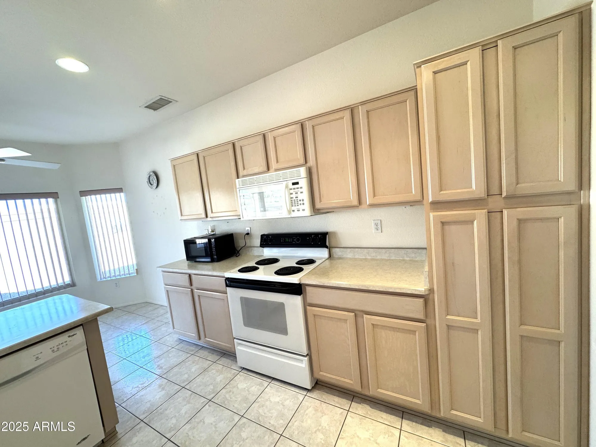 Property Slideshow image 9 of 24 | 14634 w via manana, Sun City West, AZ, 85375