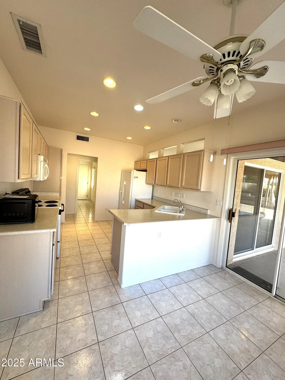 Property Slideshow image 11 of 24 | 14634 w via manana, Sun City West, AZ, 85375