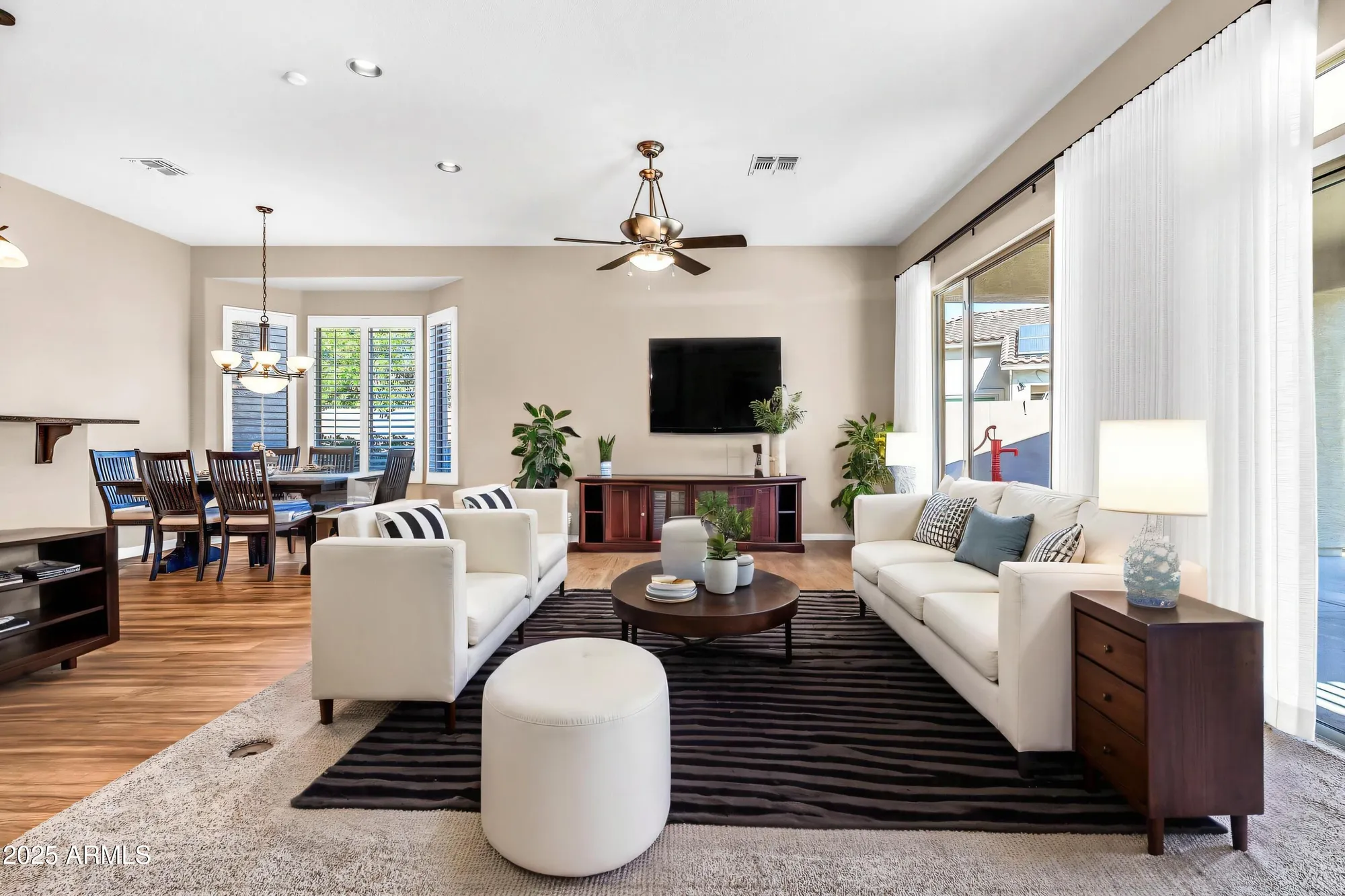 Property Slideshow image 6 of 63 | 4915 s tangerine ln, Gilbert, AZ, 85298