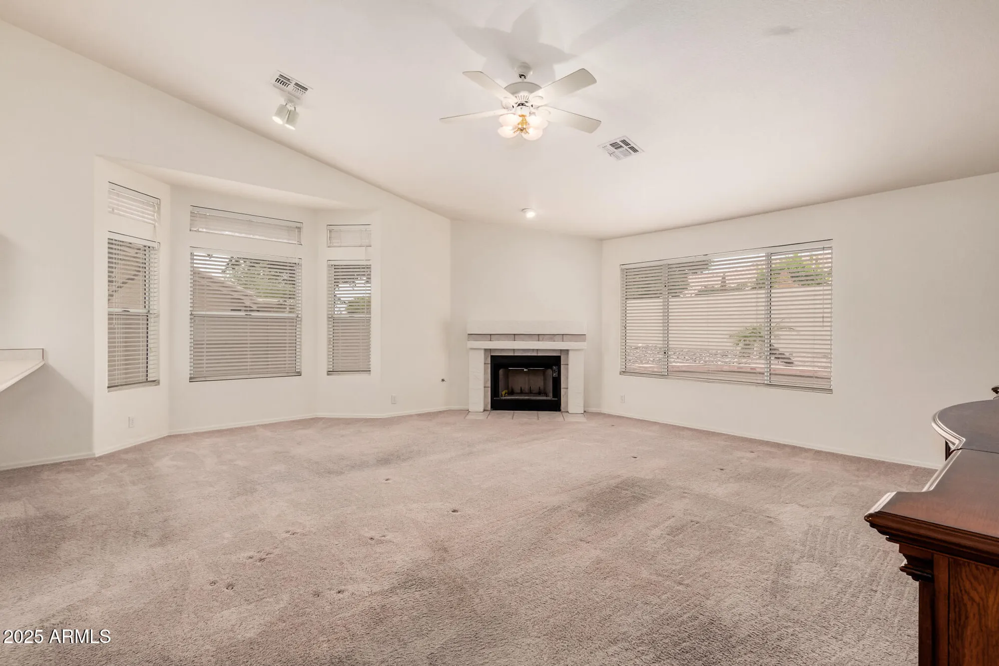 Property Slideshow image 11 of 23 | 8664 w marco polo rd, Peoria, AZ, 85382