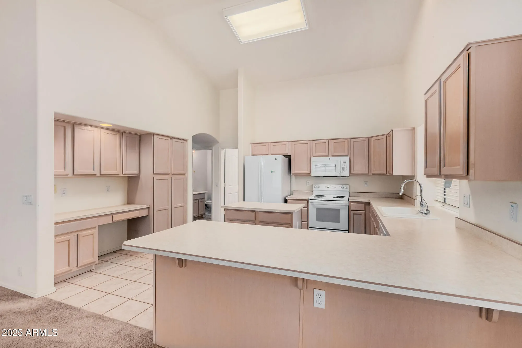Property Slideshow image 13 of 23 | 8664 w marco polo rd, Peoria, AZ, 85382