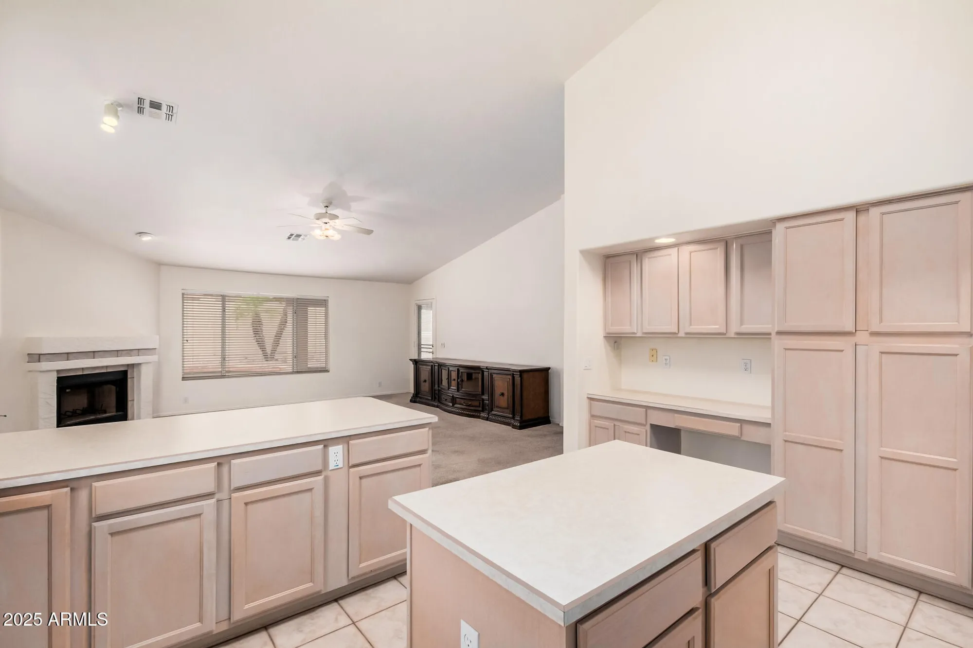 Property Slideshow image 16 of 23 | 8664 w marco polo rd, Peoria, AZ, 85382