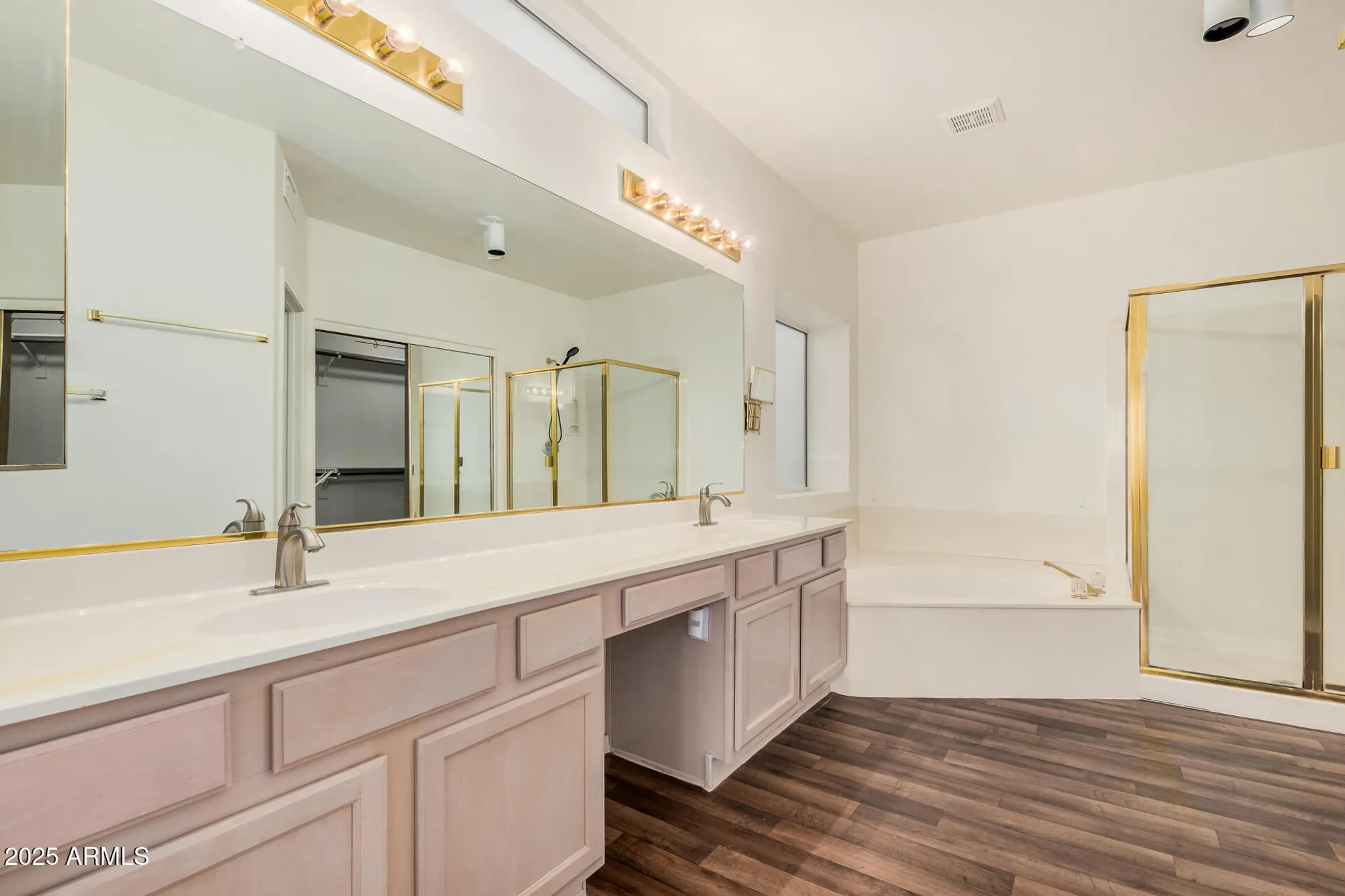 Property Slideshow image 21 of 23 | 8664 w marco polo rd, Peoria, AZ, 85382