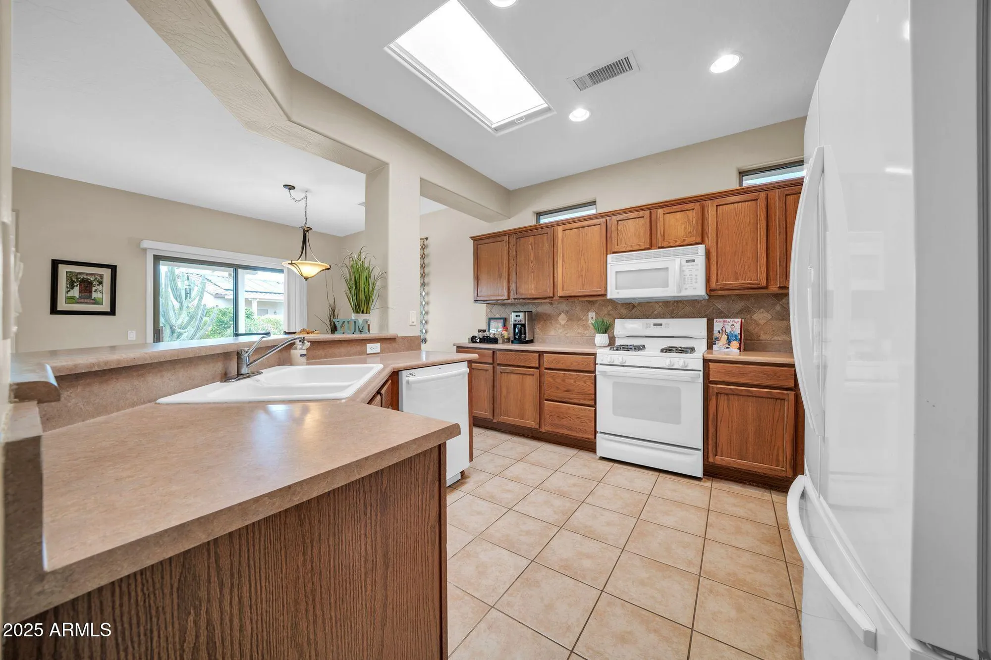 Property Slideshow image 11 of 37 | 17556 w calistoga dr, Surprise, AZ, 85387