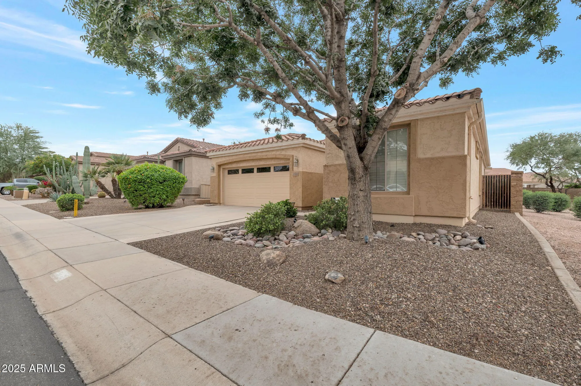 Property Slideshow image 2 of 25 | 5380 s lantana ln, Gilbert, AZ, 85298