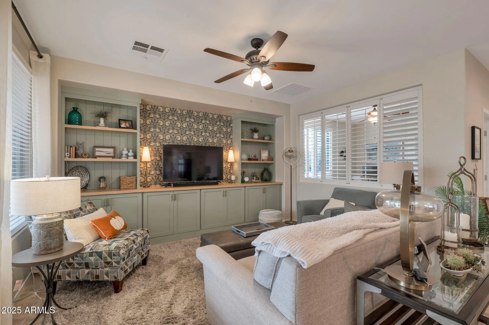 Property Slideshow image 5 of 25 | 5380 s lantana ln, Gilbert, AZ, 85298