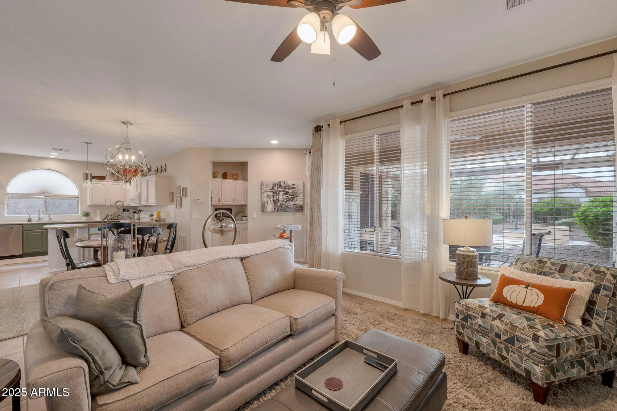 Property Slideshow image 6 of 25 | 5380 s lantana ln, Gilbert, AZ, 85298