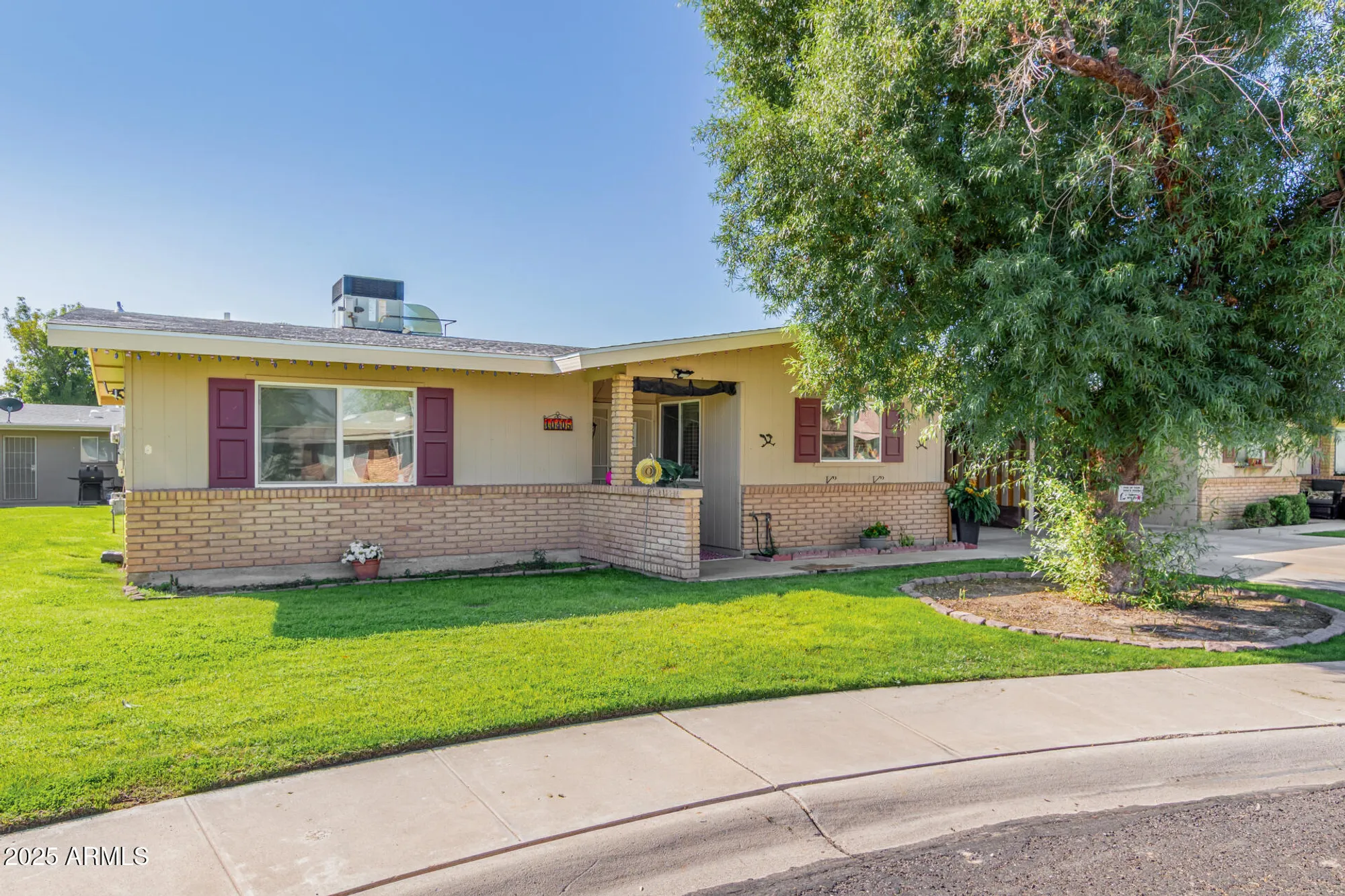 Property Slideshow image 1 of 59 | 10405 w corte del sol oeste, Sun City, AZ, 85351