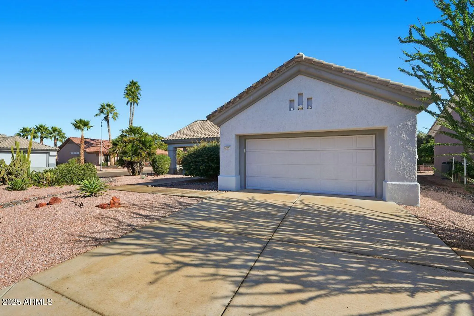 Property Slideshow image 4 of 38 | 22909 n cherokee ln, Sun City West, AZ, 85375