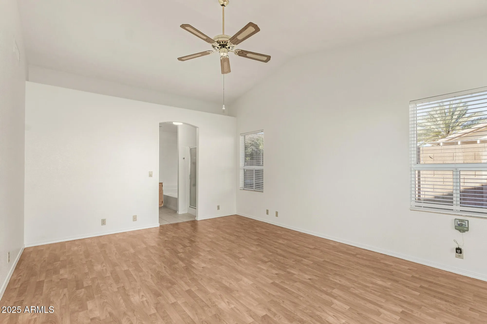 Property Slideshow image 22 of 38 | 10648 w runion dr, Peoria, AZ, 85382