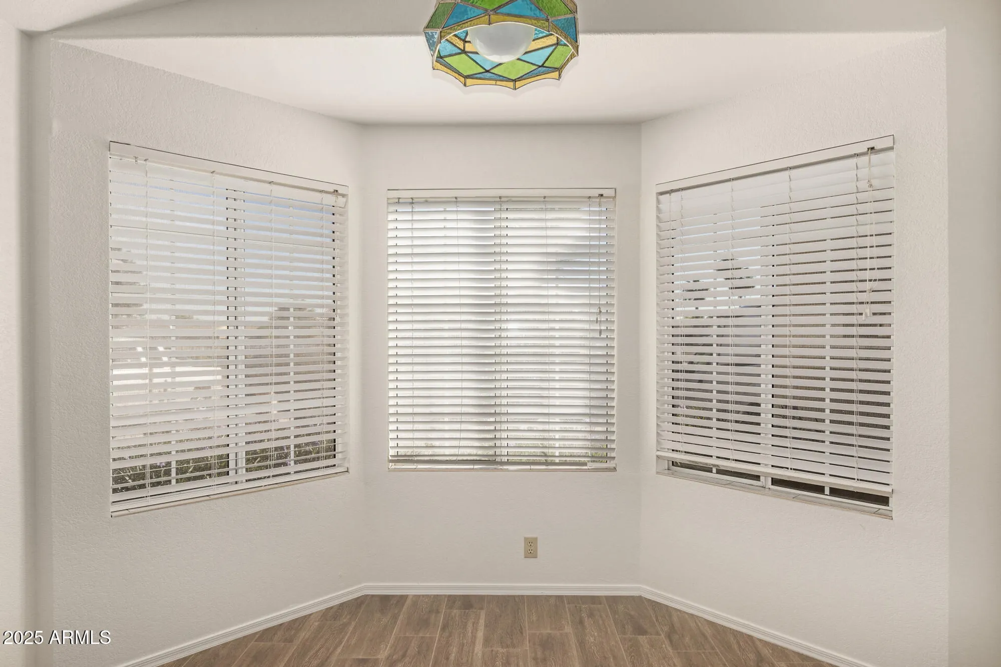 Property Slideshow image 19 of 38 | 10648 w runion dr, Peoria, AZ, 85382