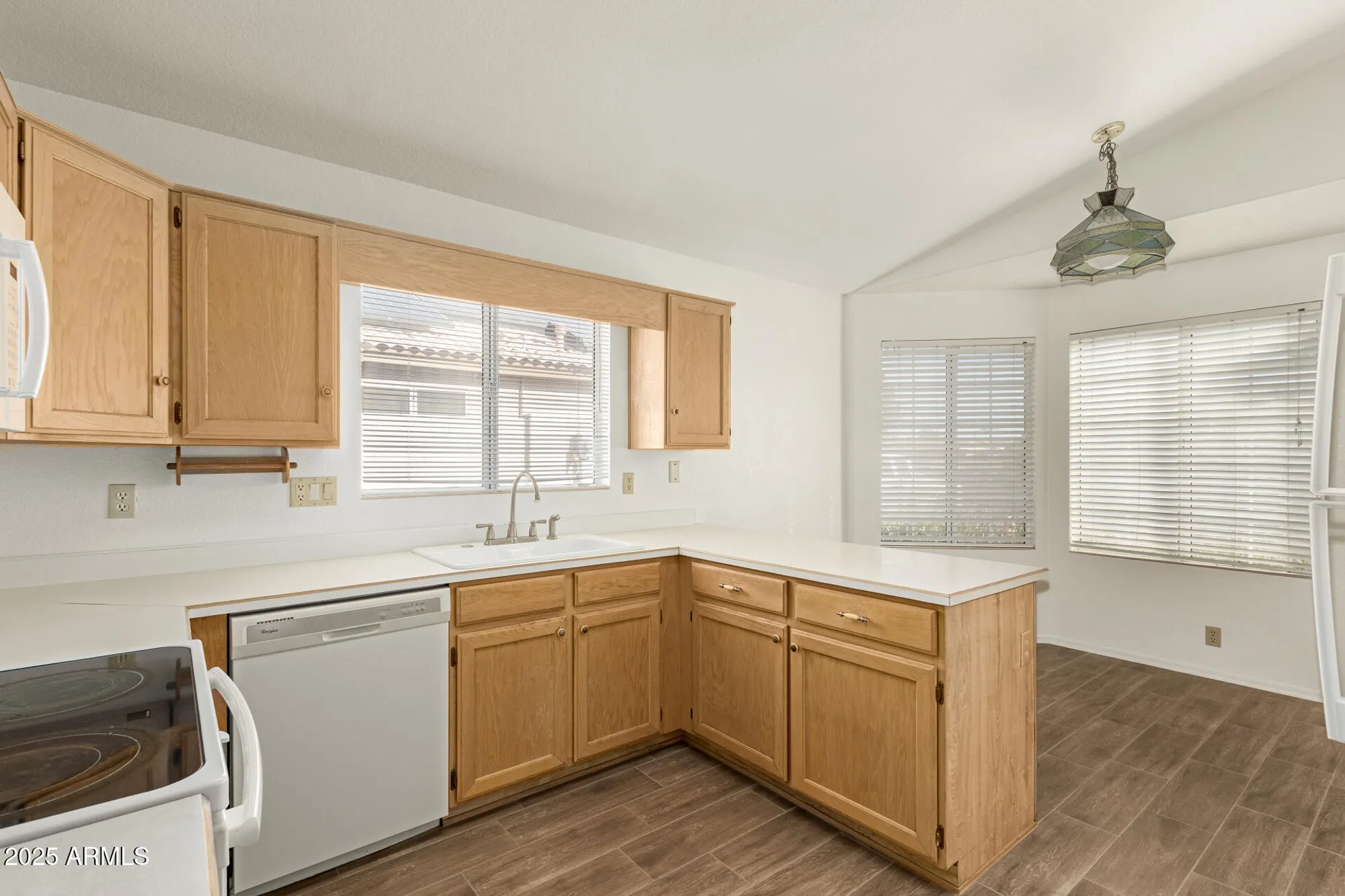 Property Slideshow image 16 of 38 | 10648 w runion dr, Peoria, AZ, 85382