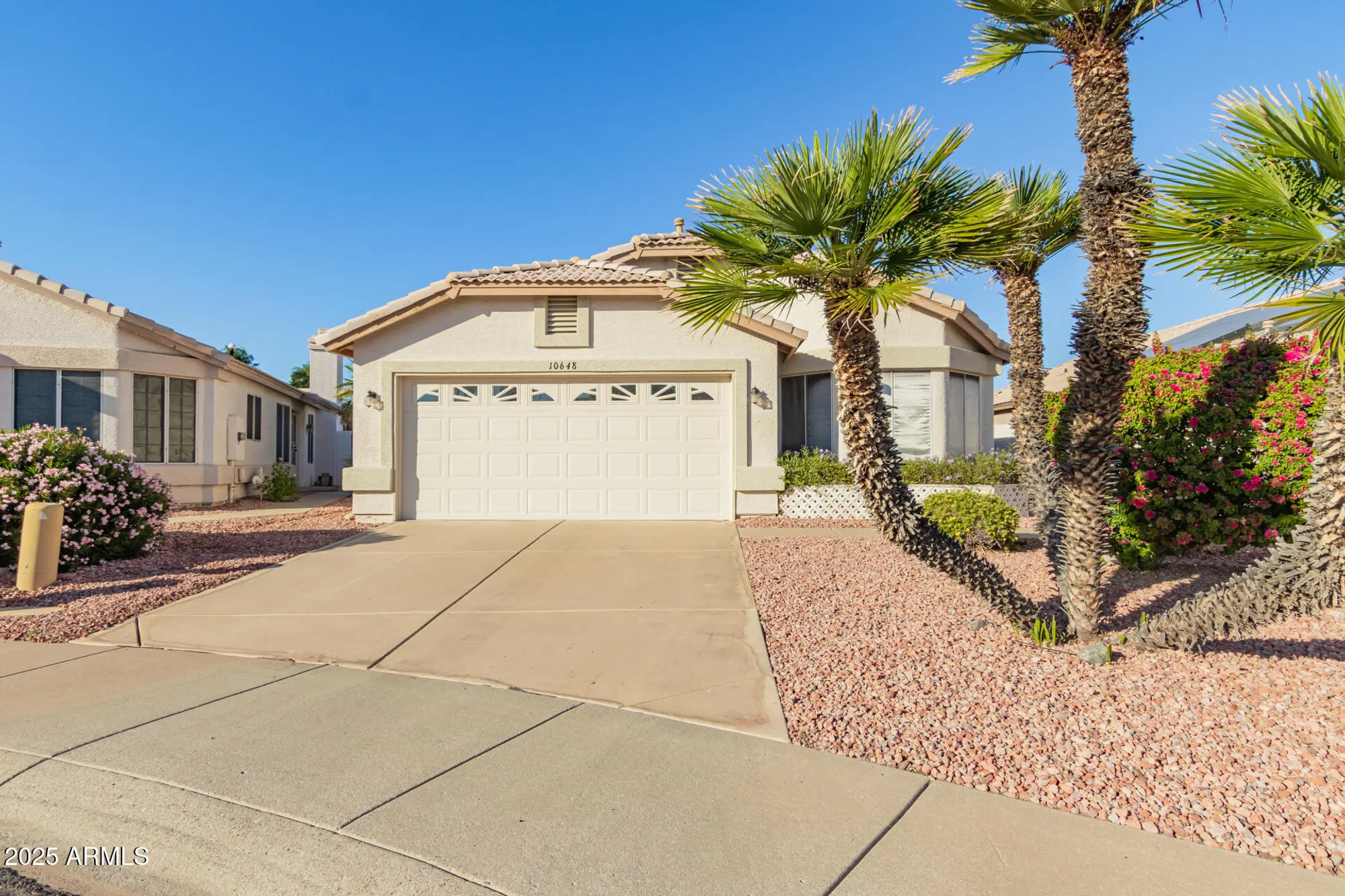 Property Slideshow image 3 of 38 | 10648 w runion dr, Peoria, AZ, 85382