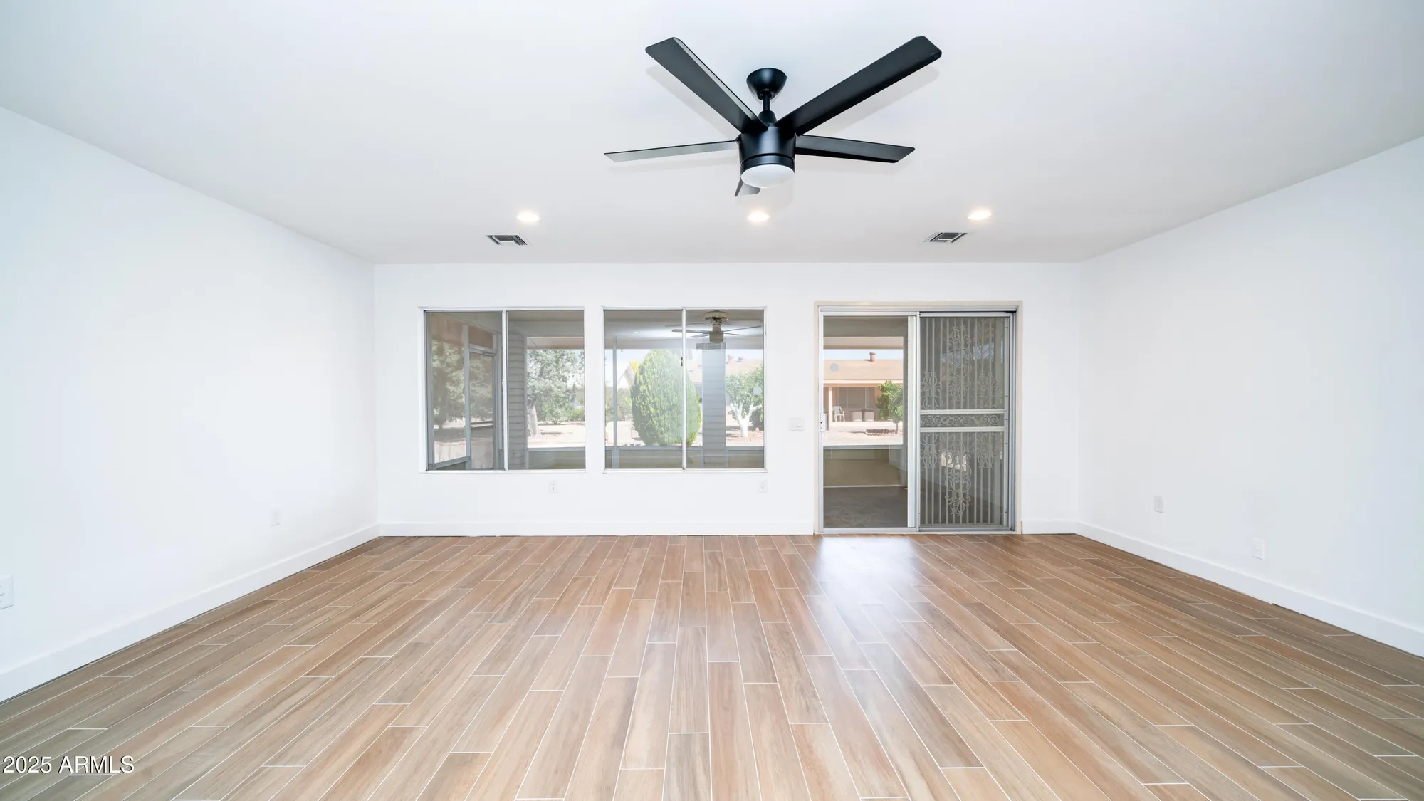 Property Slideshow image 17 of 18 | 14044 n cameo dr, Sun City, AZ, 85351