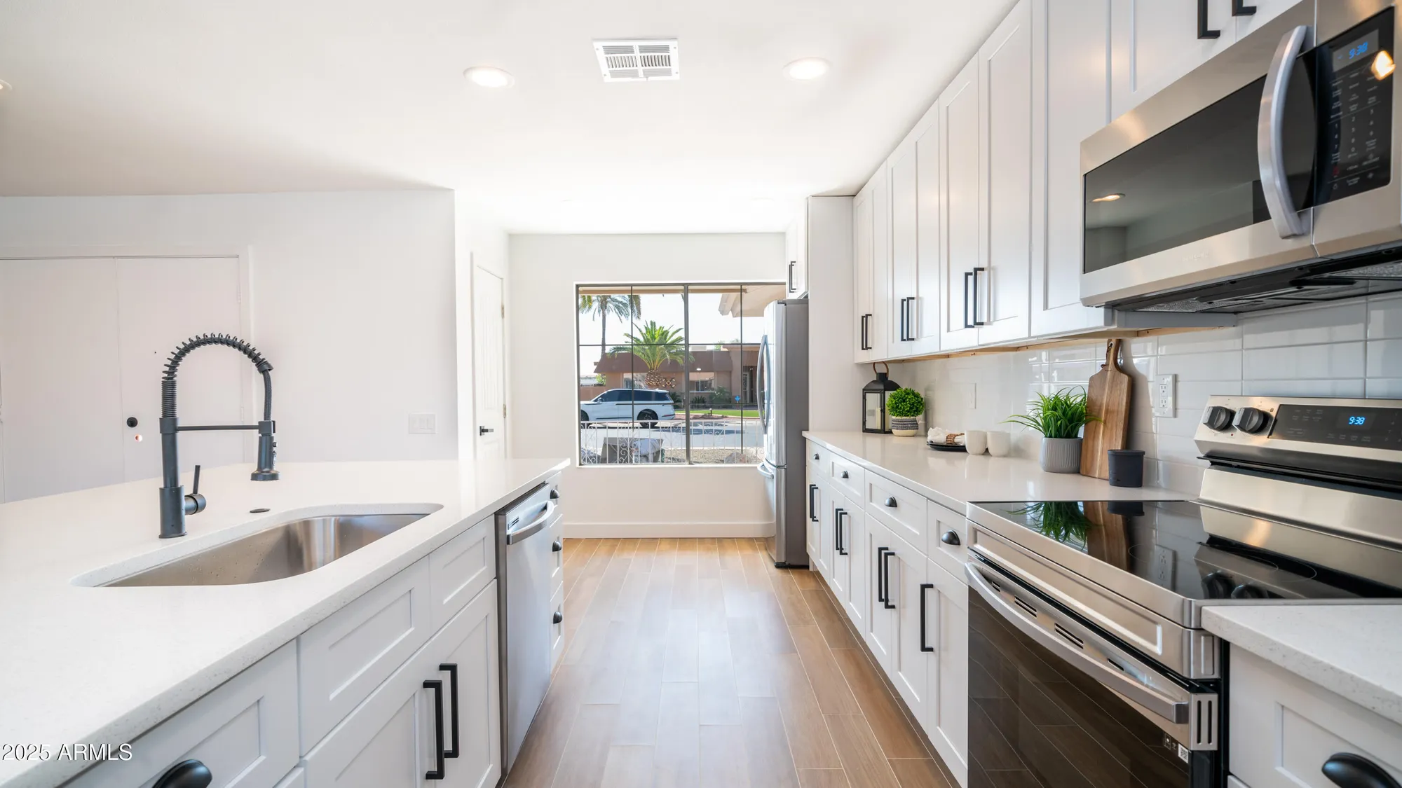 Property Slideshow image 2 of 18 | 14044 n cameo dr, Sun City, AZ, 85351