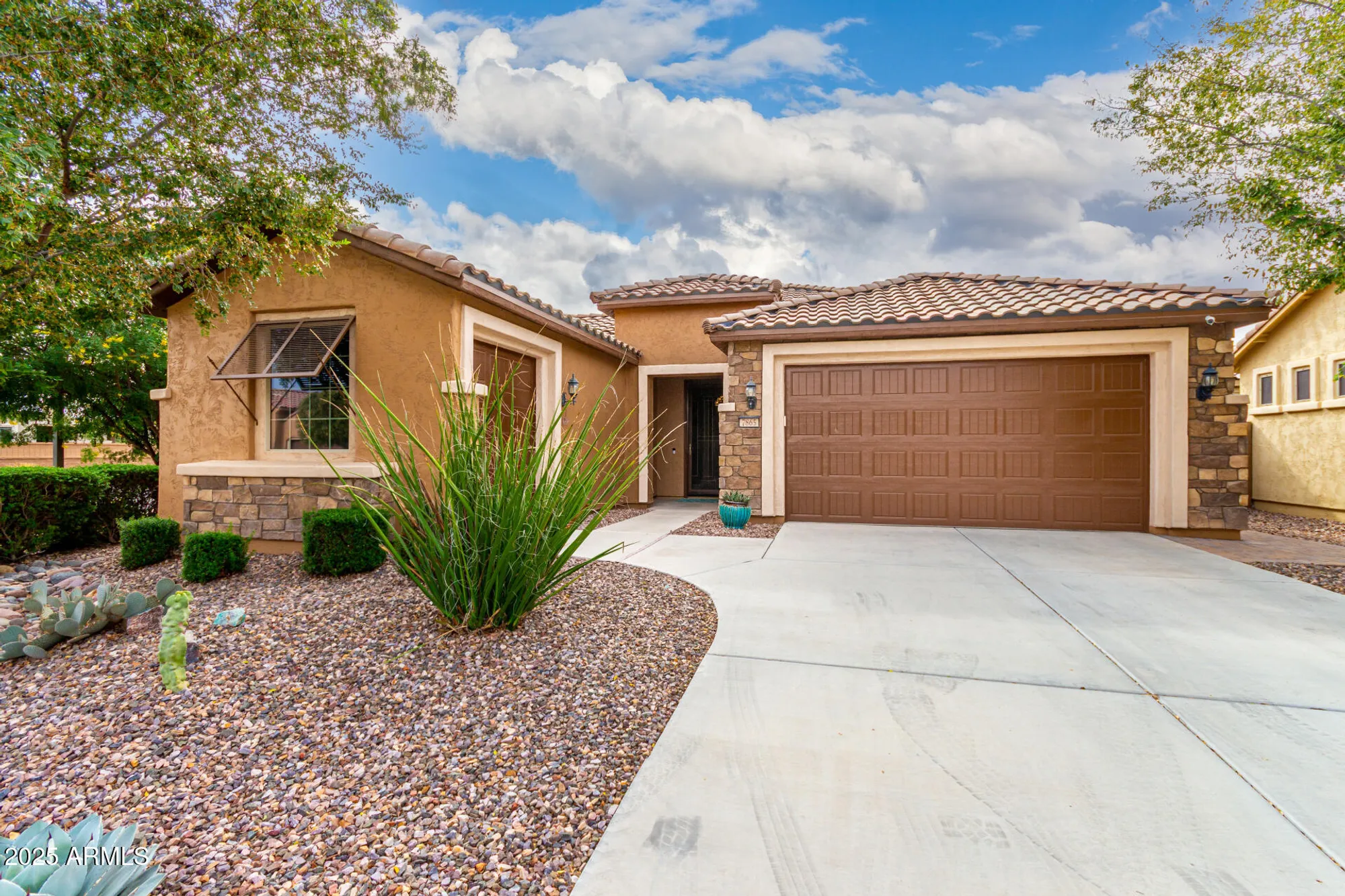 Property Slideshow image 43 of 71 | 7865 w silver spring way, Florence, AZ, 85132