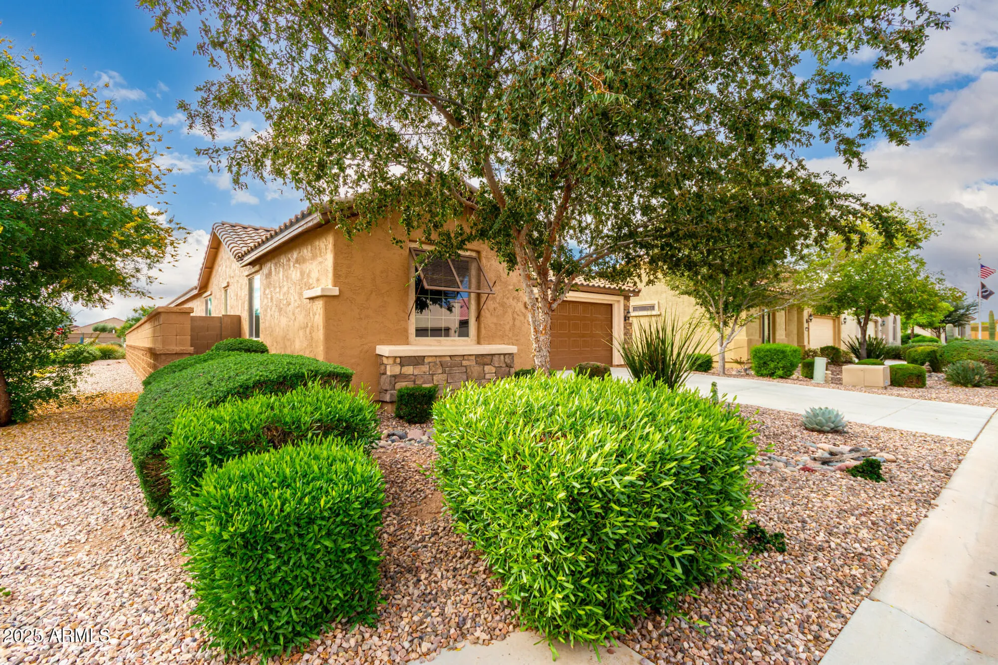 Property Slideshow image 6 of 71 | 7865 w silver spring way, Florence, AZ, 85132