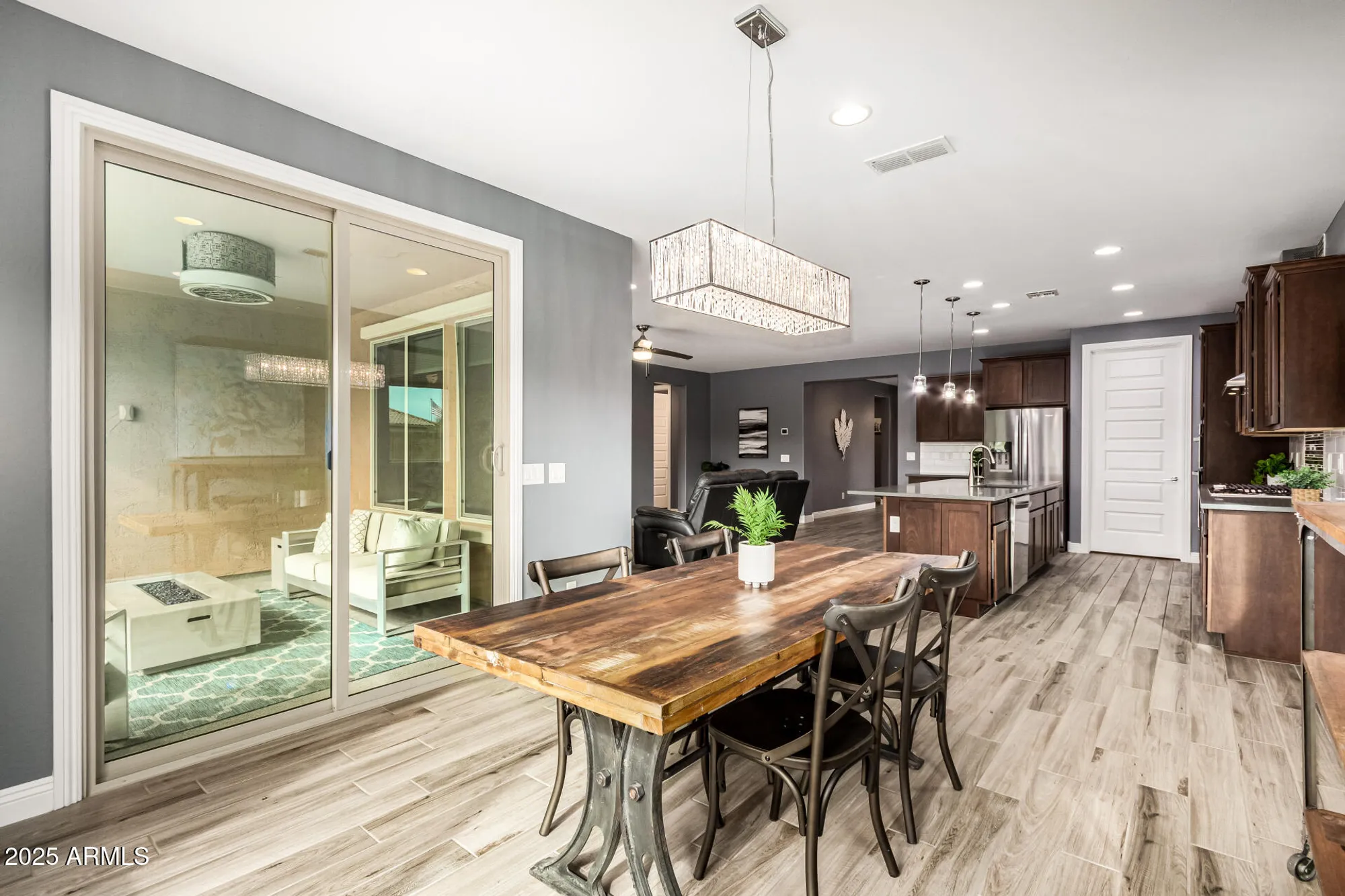 Property Slideshow image 14 of 71 | 7865 w silver spring way, Florence, AZ, 85132