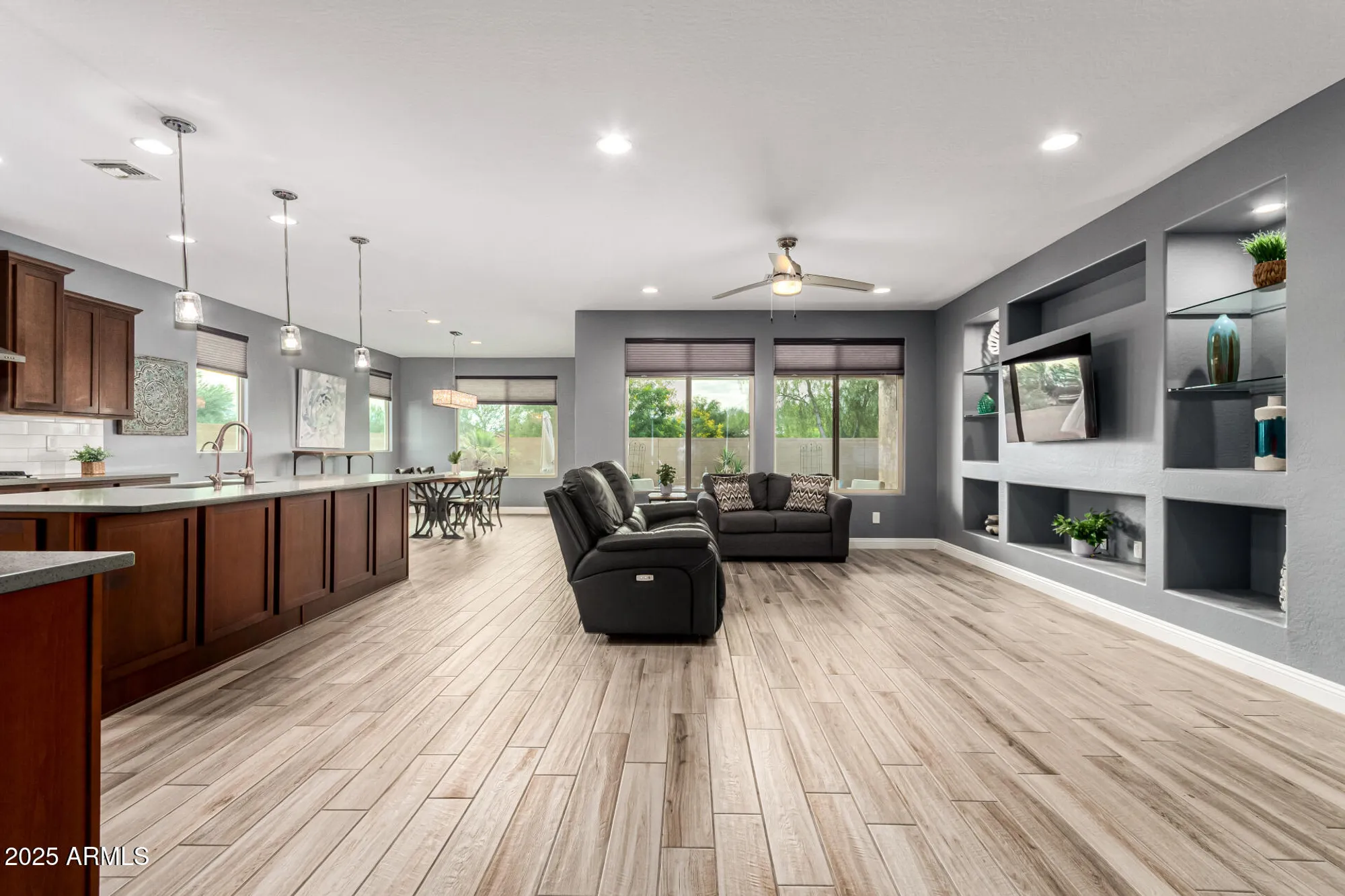 Property Slideshow image 10 of 71 | 7865 w silver spring way, Florence, AZ, 85132