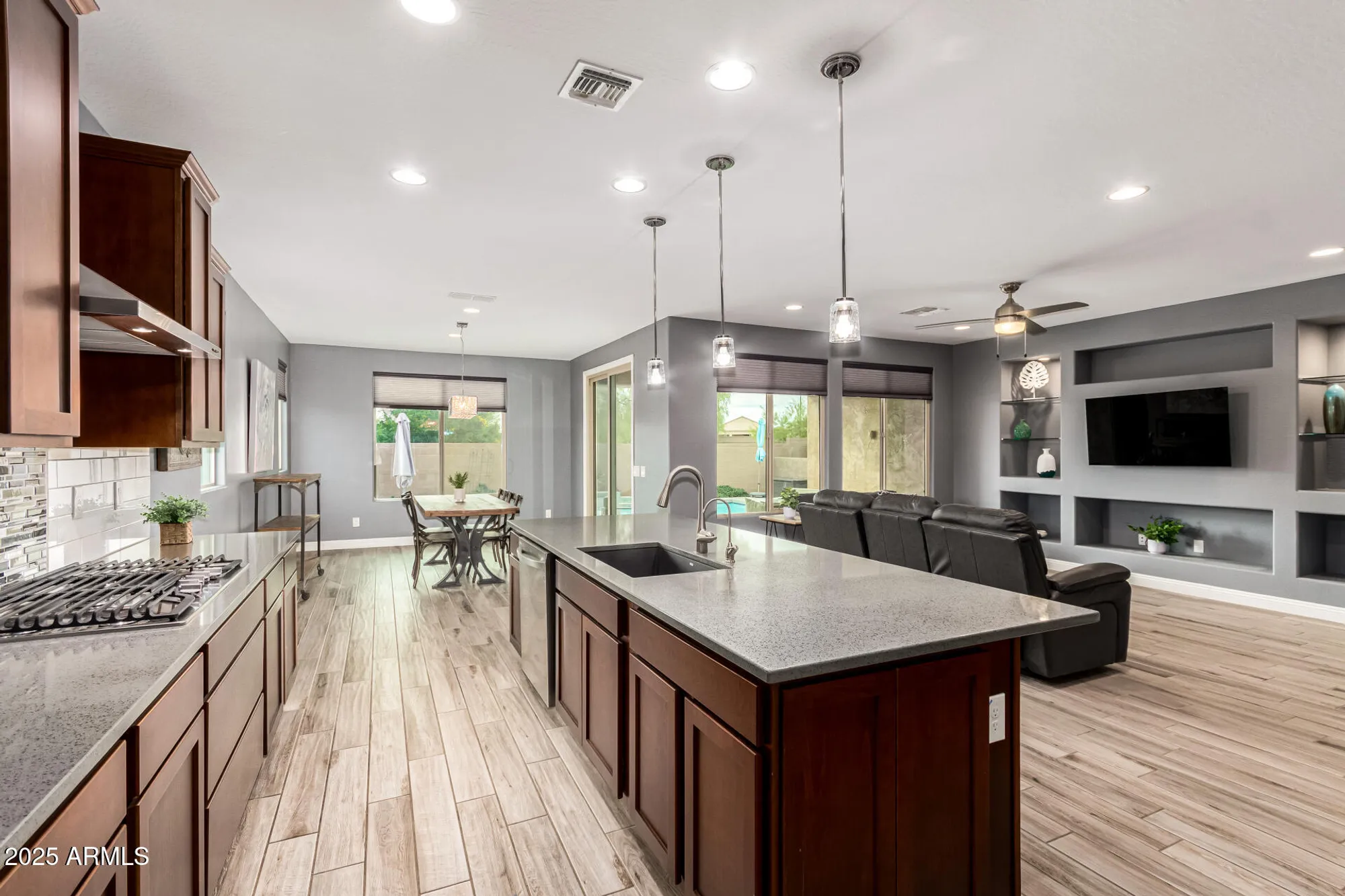 Property Slideshow image 4 of 71 | 7865 w silver spring way, Florence, AZ, 85132