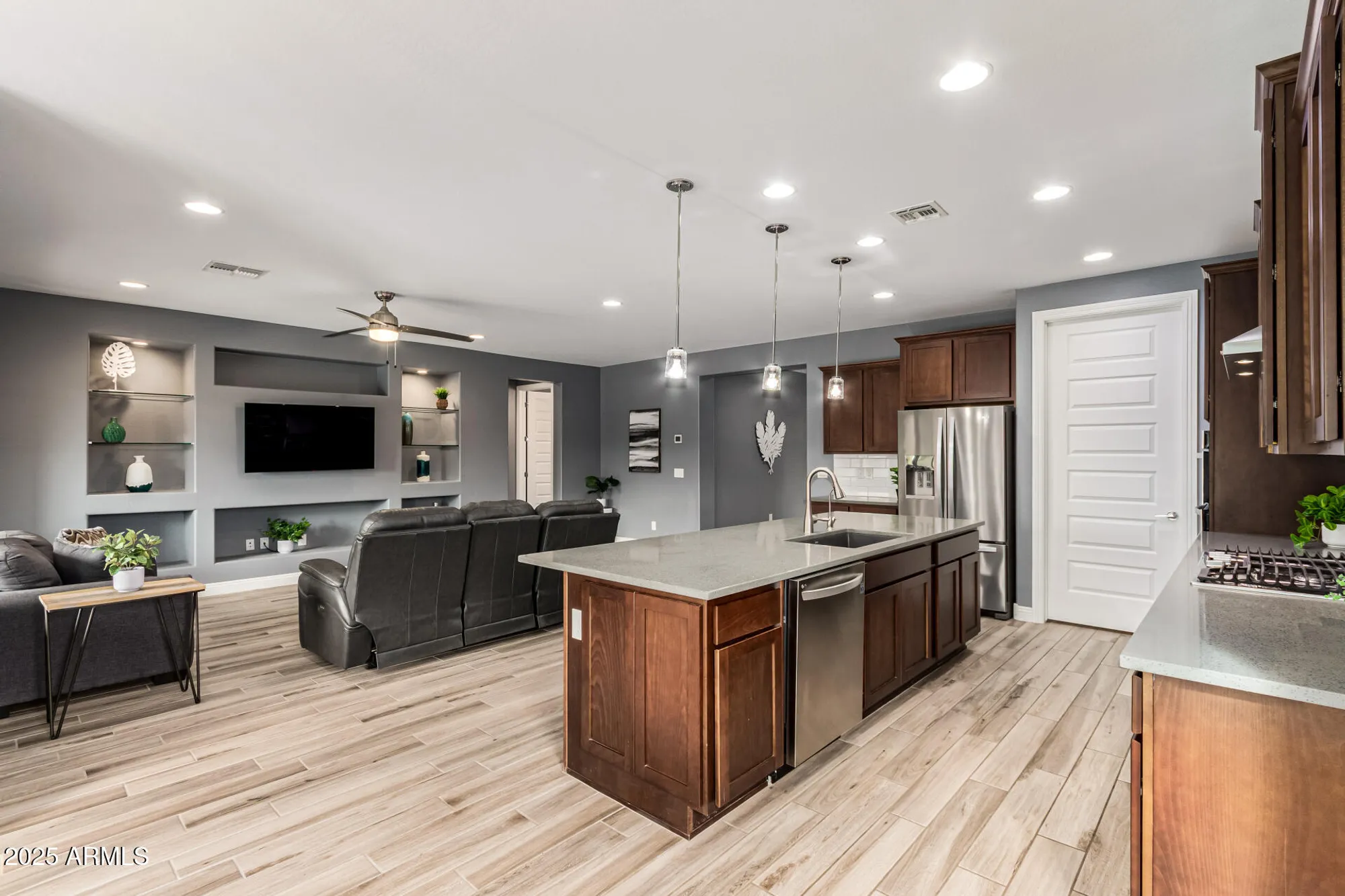 Property Slideshow image 16 of 71 | 7865 w silver spring way, Florence, AZ, 85132