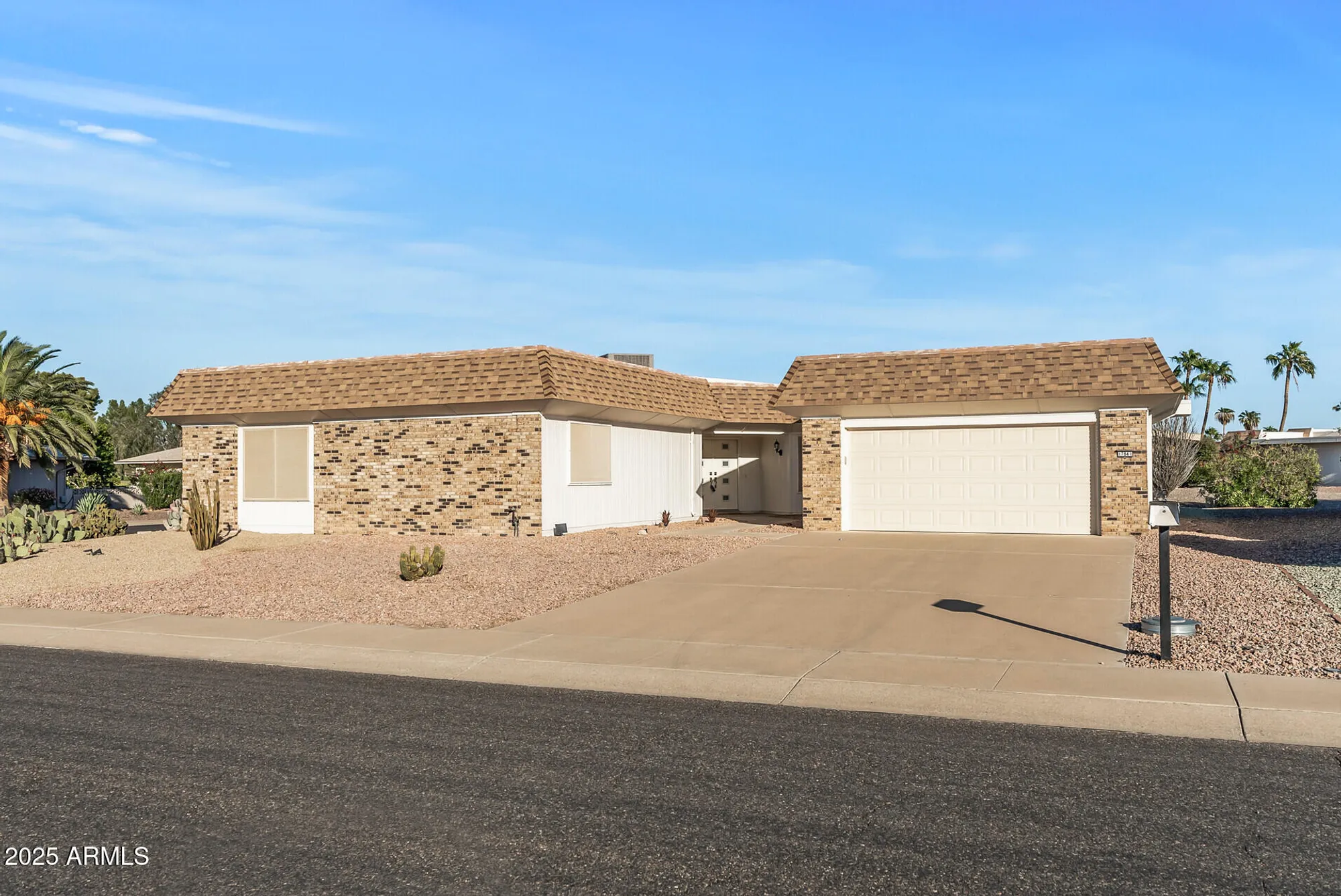 Property Slideshow image 20 of 51 | 17841 n willowbrook dr, Sun City, AZ, 85373