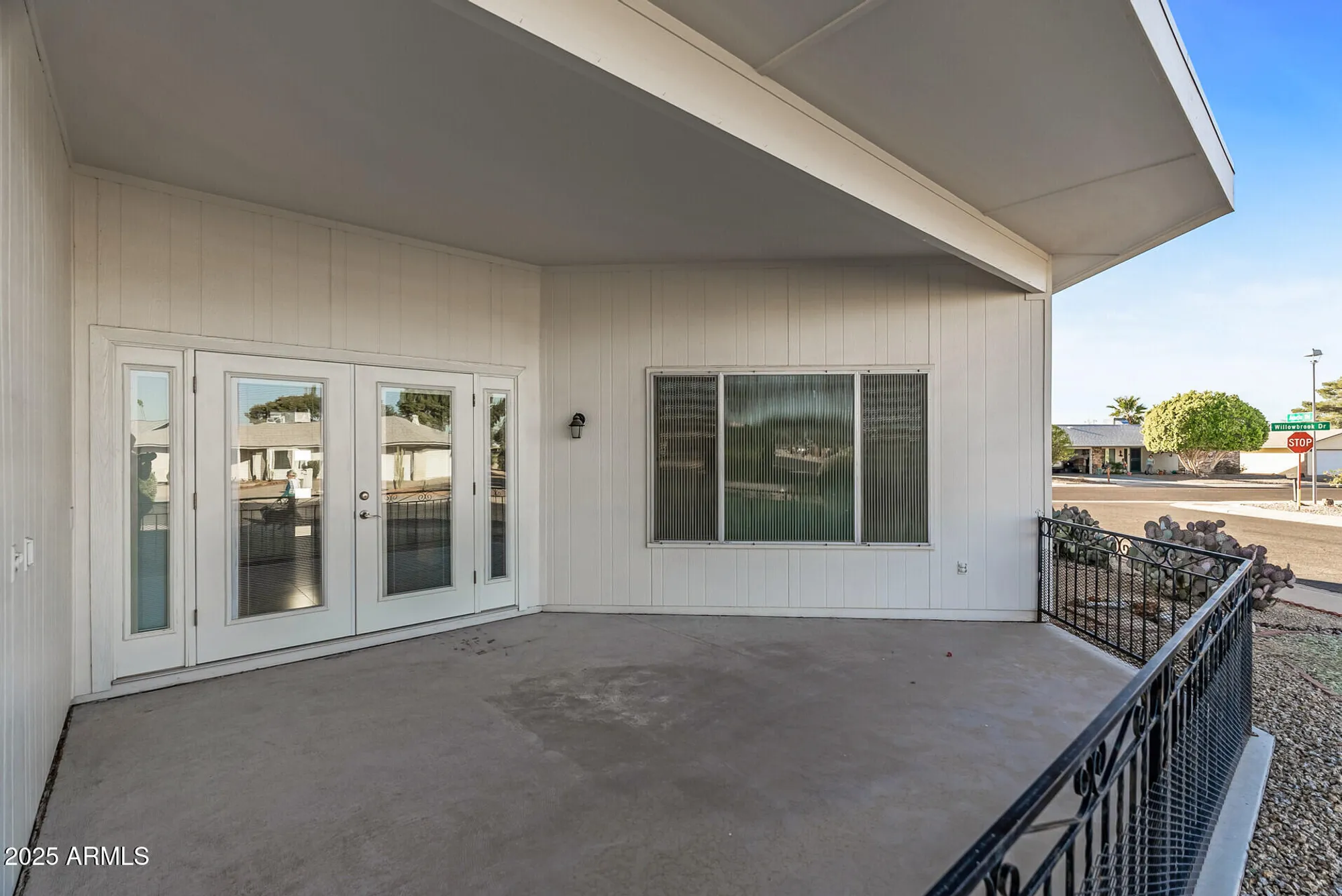 Property Slideshow image 15 of 51 | 17841 n willowbrook dr, Sun City, AZ, 85373