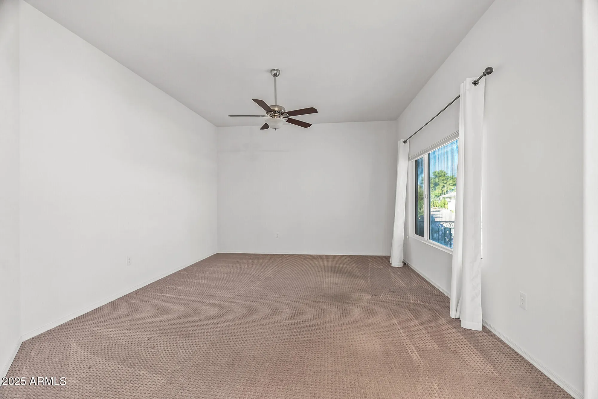 Property Slideshow image 6 of 51 | 17841 n willowbrook dr, Sun City, AZ, 85373