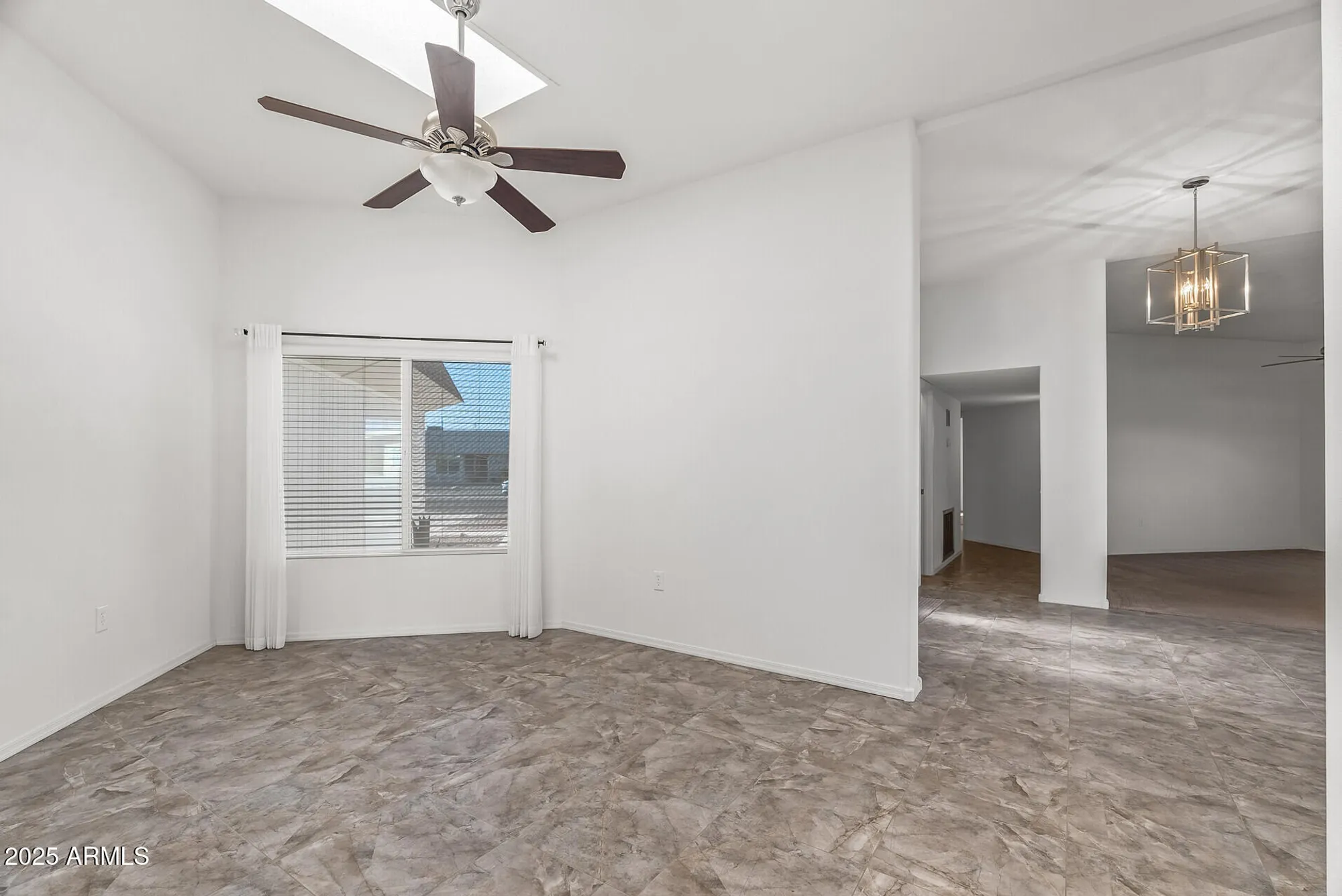 Property Slideshow image 25 of 51 | 17841 n willowbrook dr, Sun City, AZ, 85373