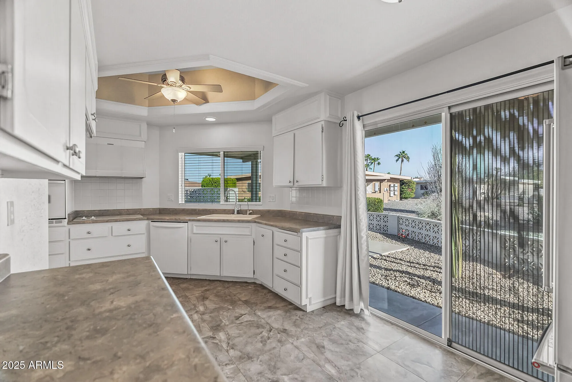 Property Slideshow image 27 of 51 | 17841 n willowbrook dr, Sun City, AZ, 85373