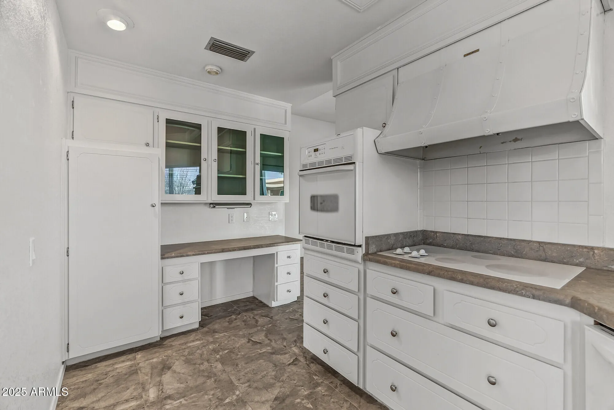 Property Slideshow image 31 of 51 | 17841 n willowbrook dr, Sun City, AZ, 85373