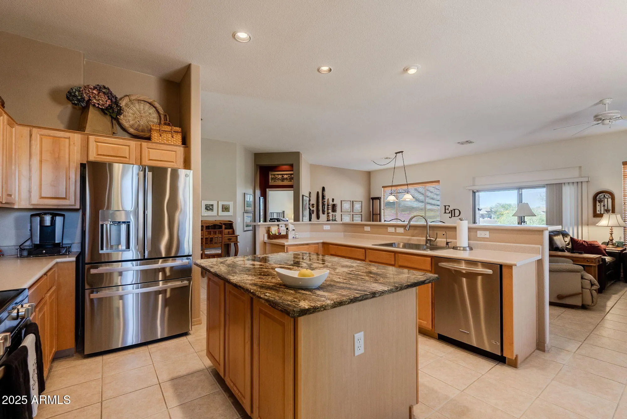 Property Slideshow image 22 of 101 | 5812 s staghorn cholla ct, Gold Canyon, AZ, 85118
