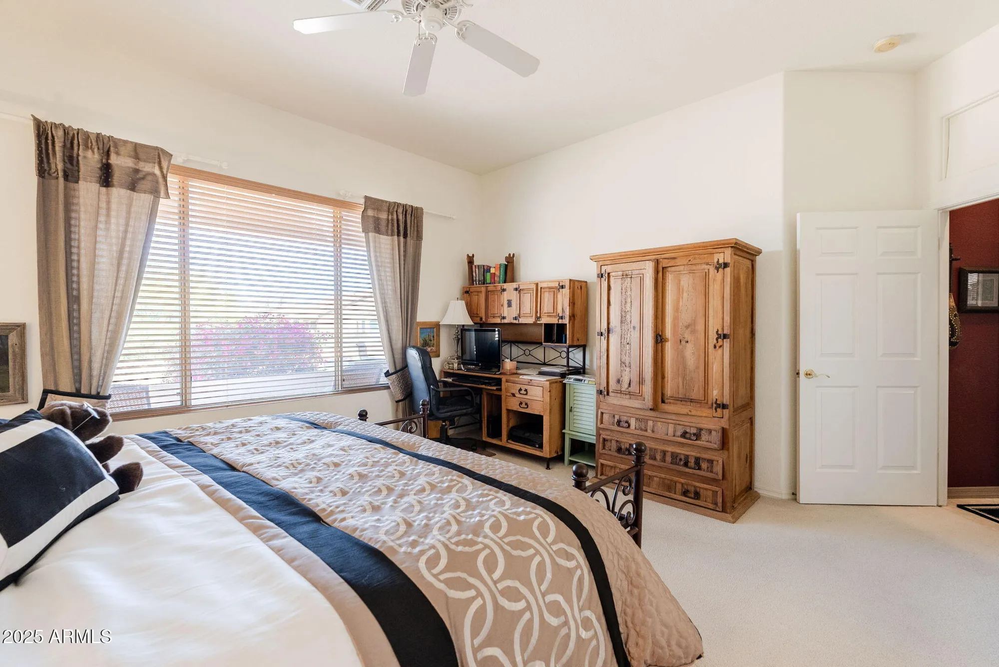 Property Slideshow image 39 of 101 | 5812 s staghorn cholla ct, Gold Canyon, AZ, 85118