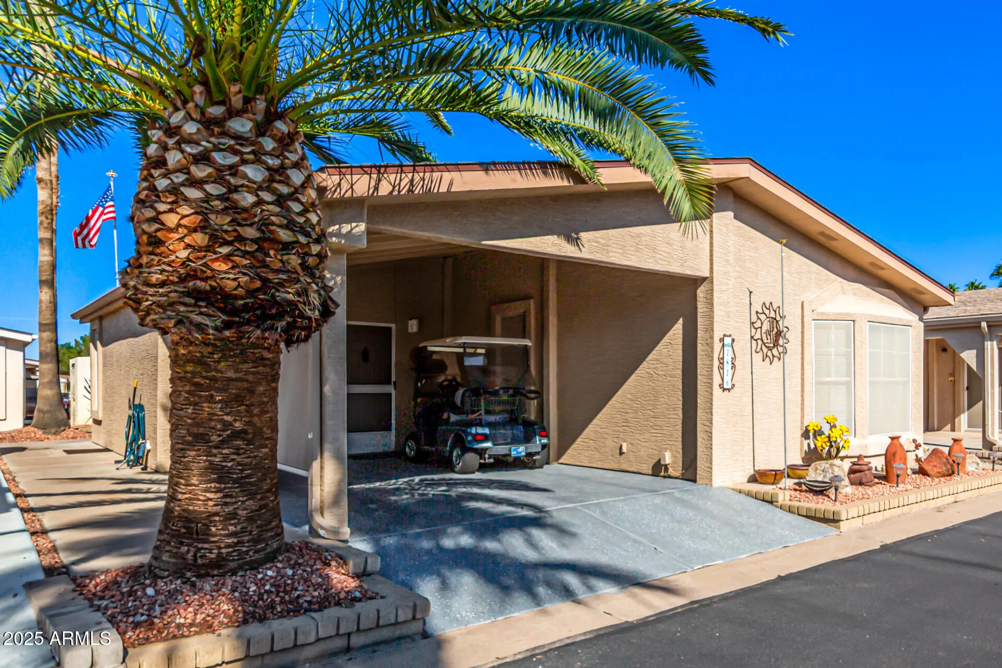 Property Slideshow image 6 of 63 | 1816 e torrey pines ln, Chandler, AZ, 85249