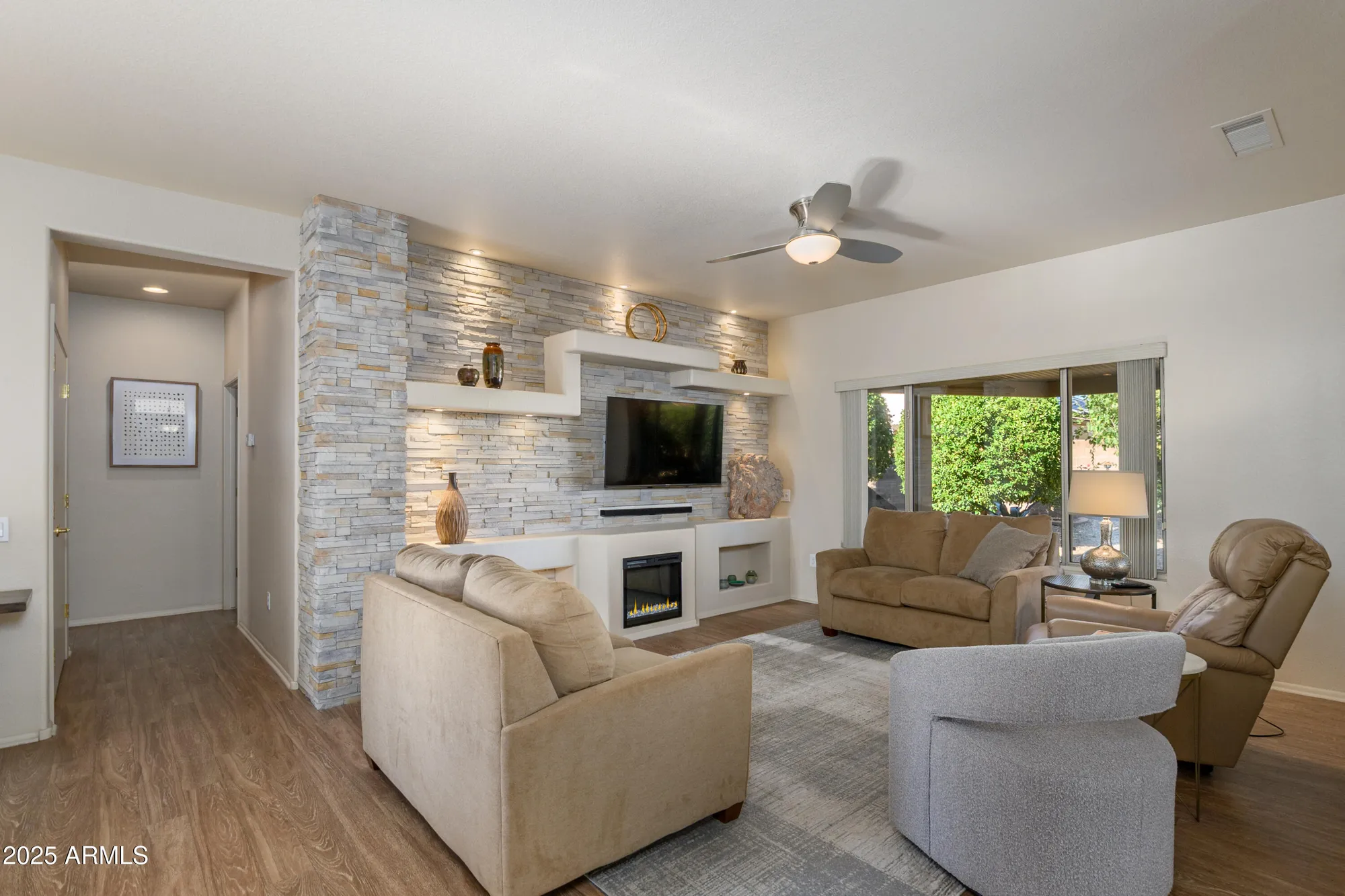 Property Slideshow image 7 of 31 | 15850 w goldenrod dr, Surprise, AZ, 85374