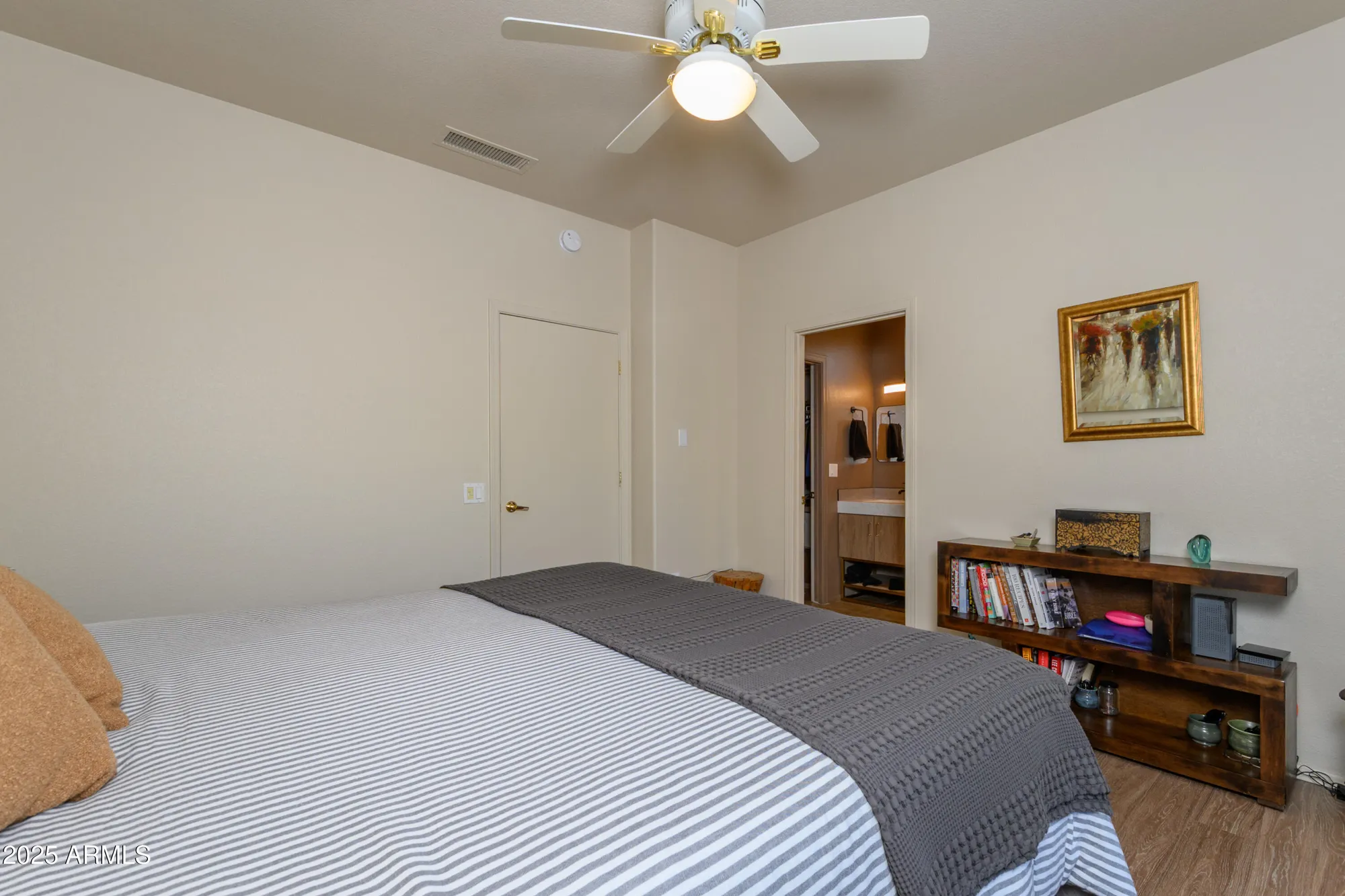 Property Slideshow image 15 of 31 | 15850 w goldenrod dr, Surprise, AZ, 85374
