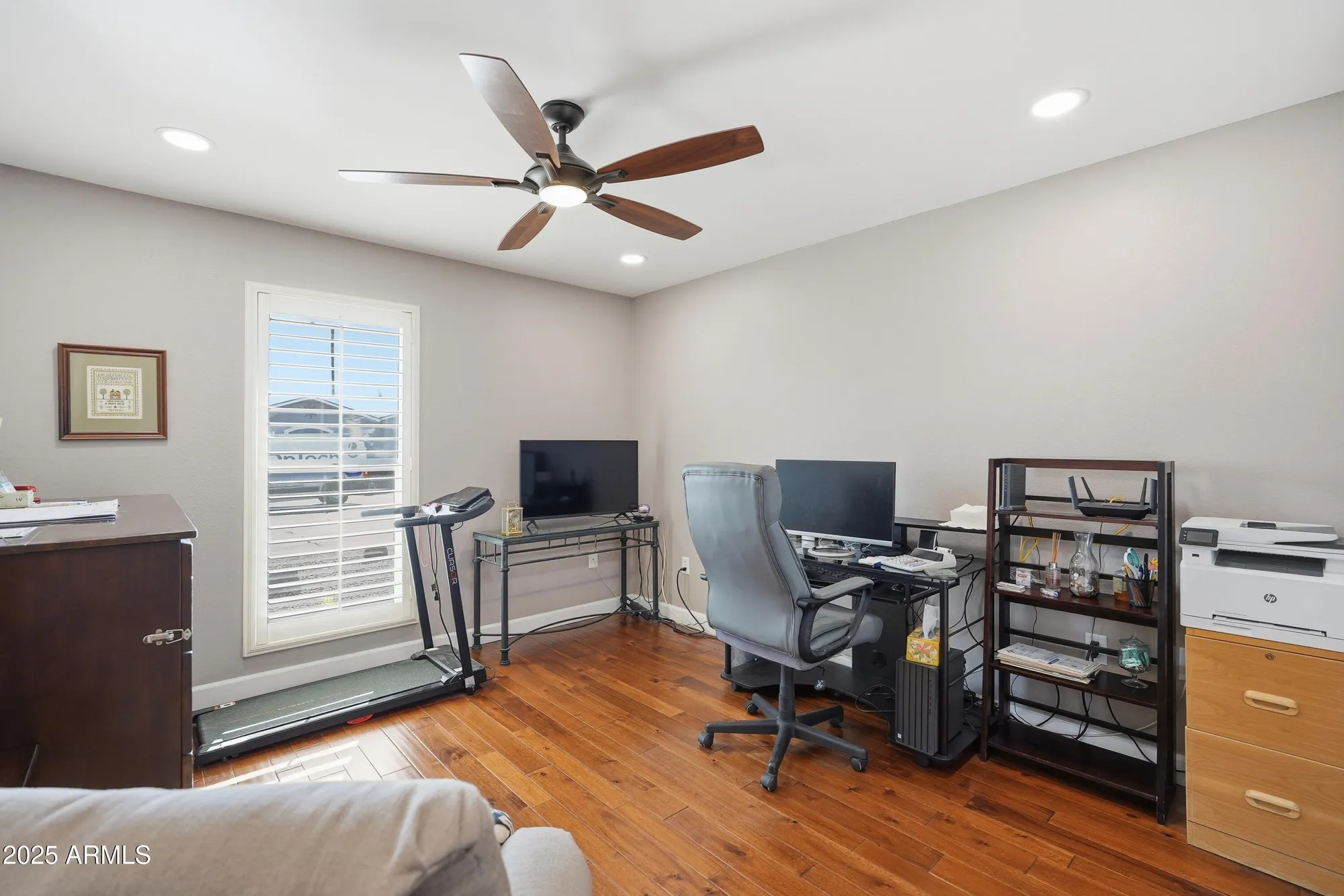 Property Slideshow image 8 of 15 | 9942 w cameo dr, Sun City, AZ, 85351