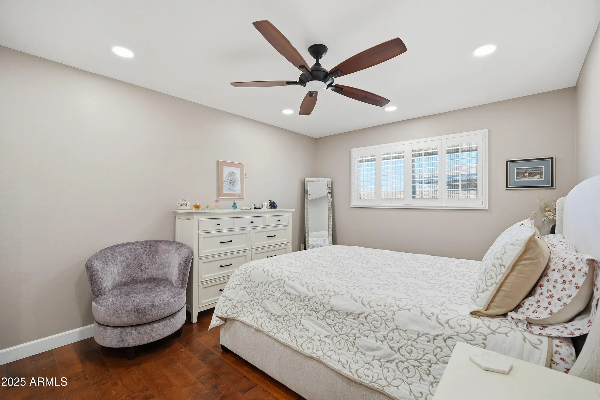 Property Slideshow image 10 of 15 | 9942 w cameo dr, Sun City, AZ, 85351