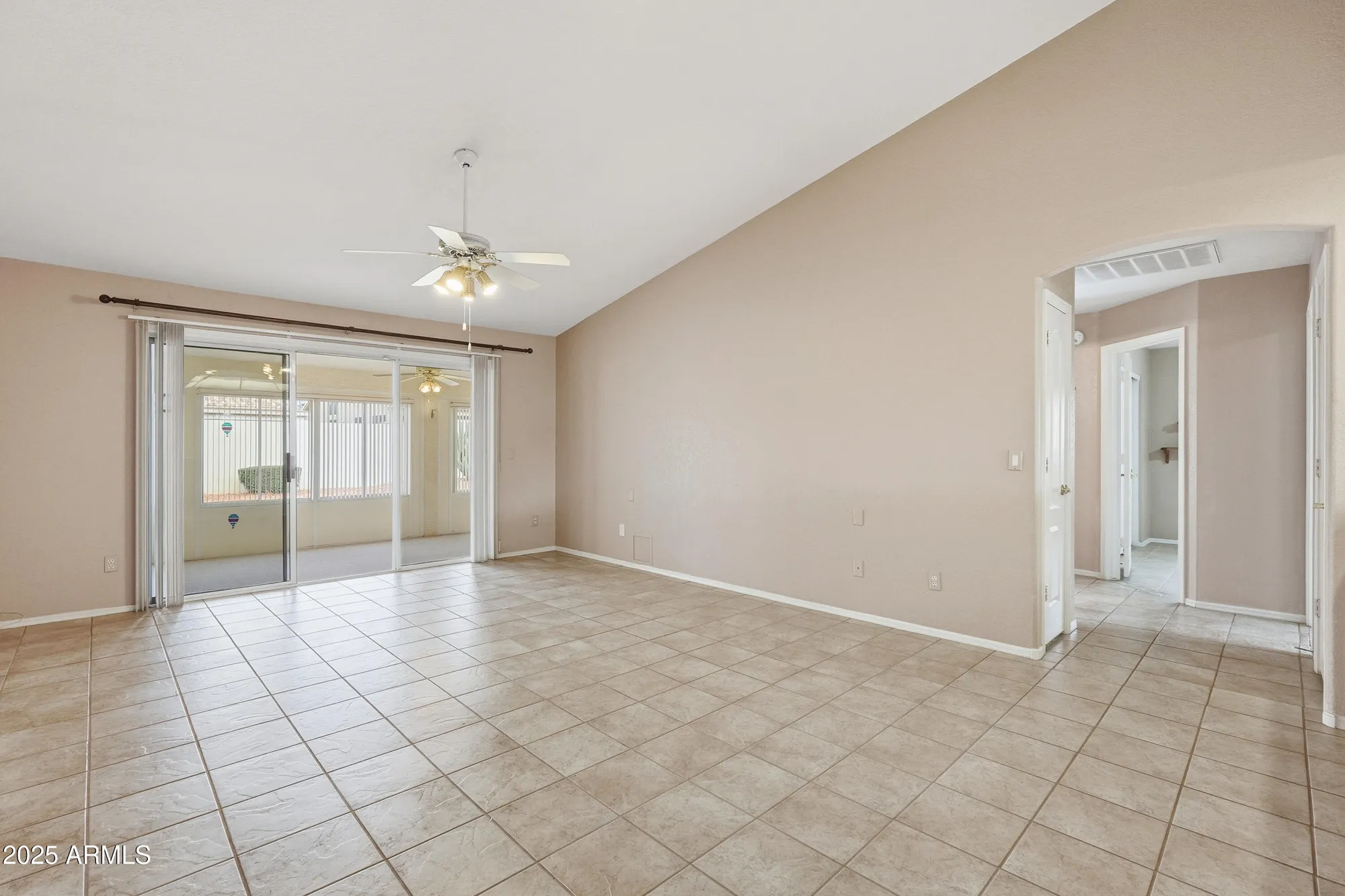Property Slideshow image 24 of 56 | 10776 w runion dr, Peoria, AZ, 85373