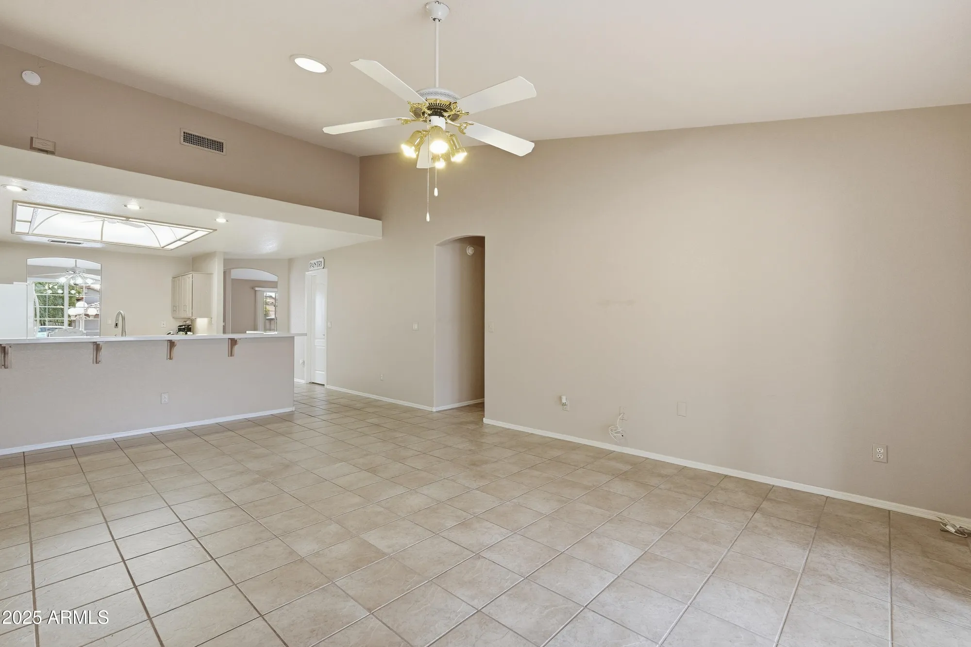 Property Slideshow image 22 of 56 | 10776 w runion dr, Peoria, AZ, 85373